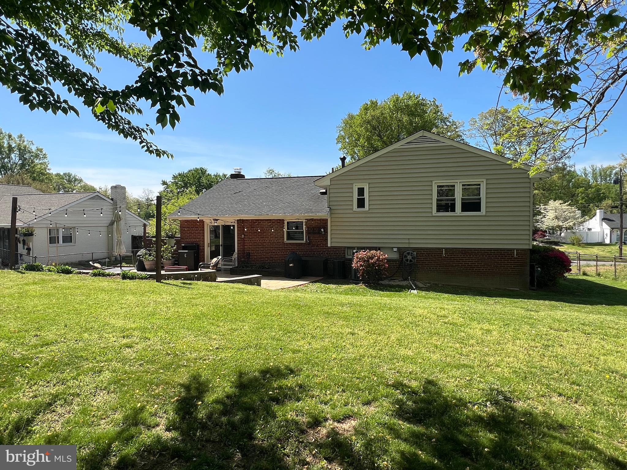 NORTH SPRINGFIELD - Residential