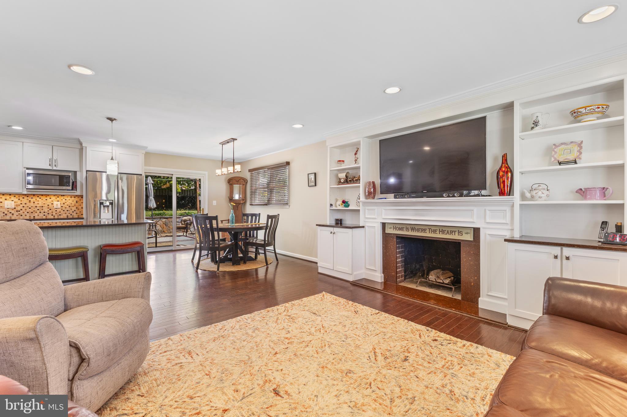 NORTH SPRINGFIELD - Residential