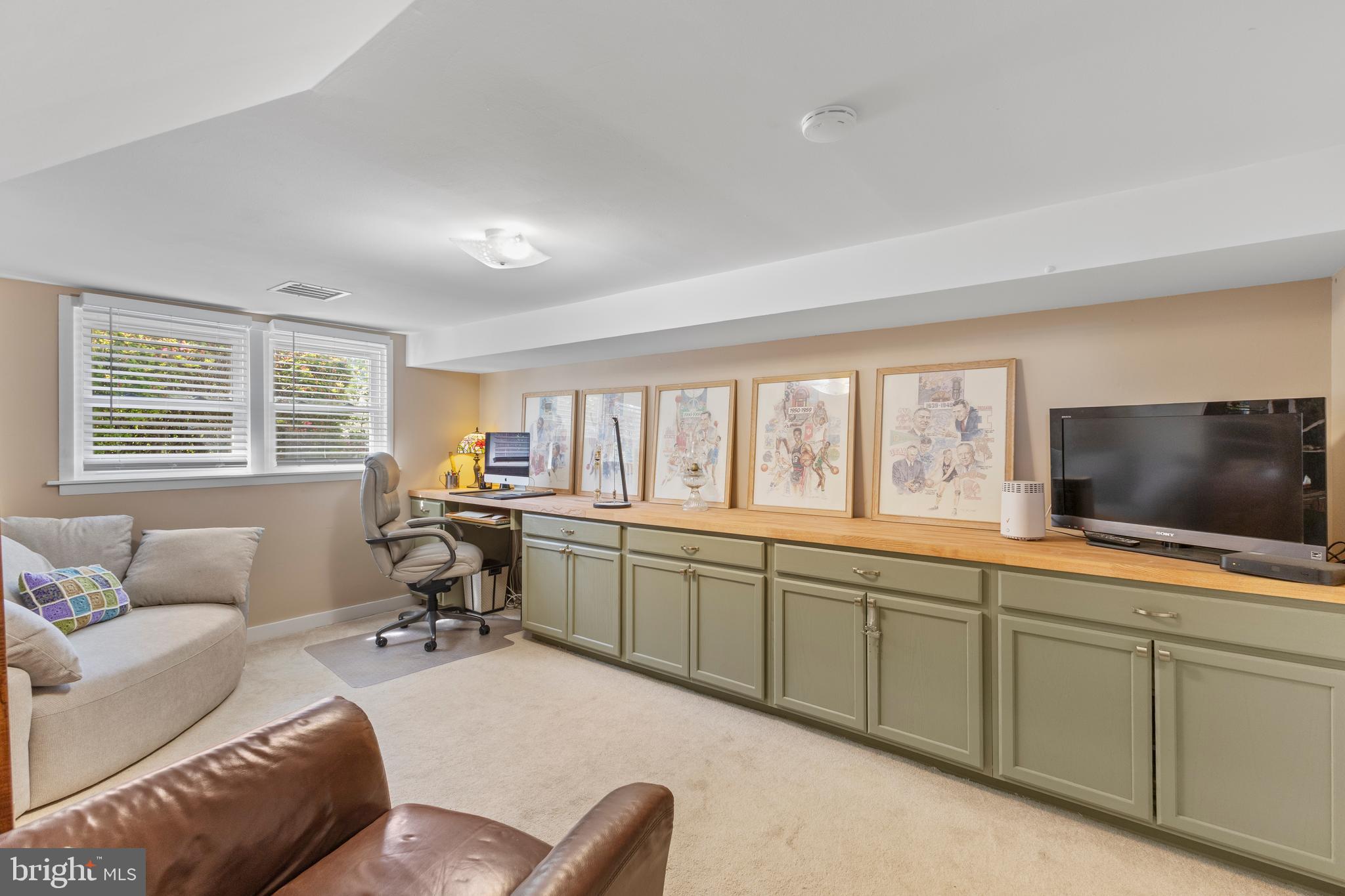 NORTH SPRINGFIELD - Residential