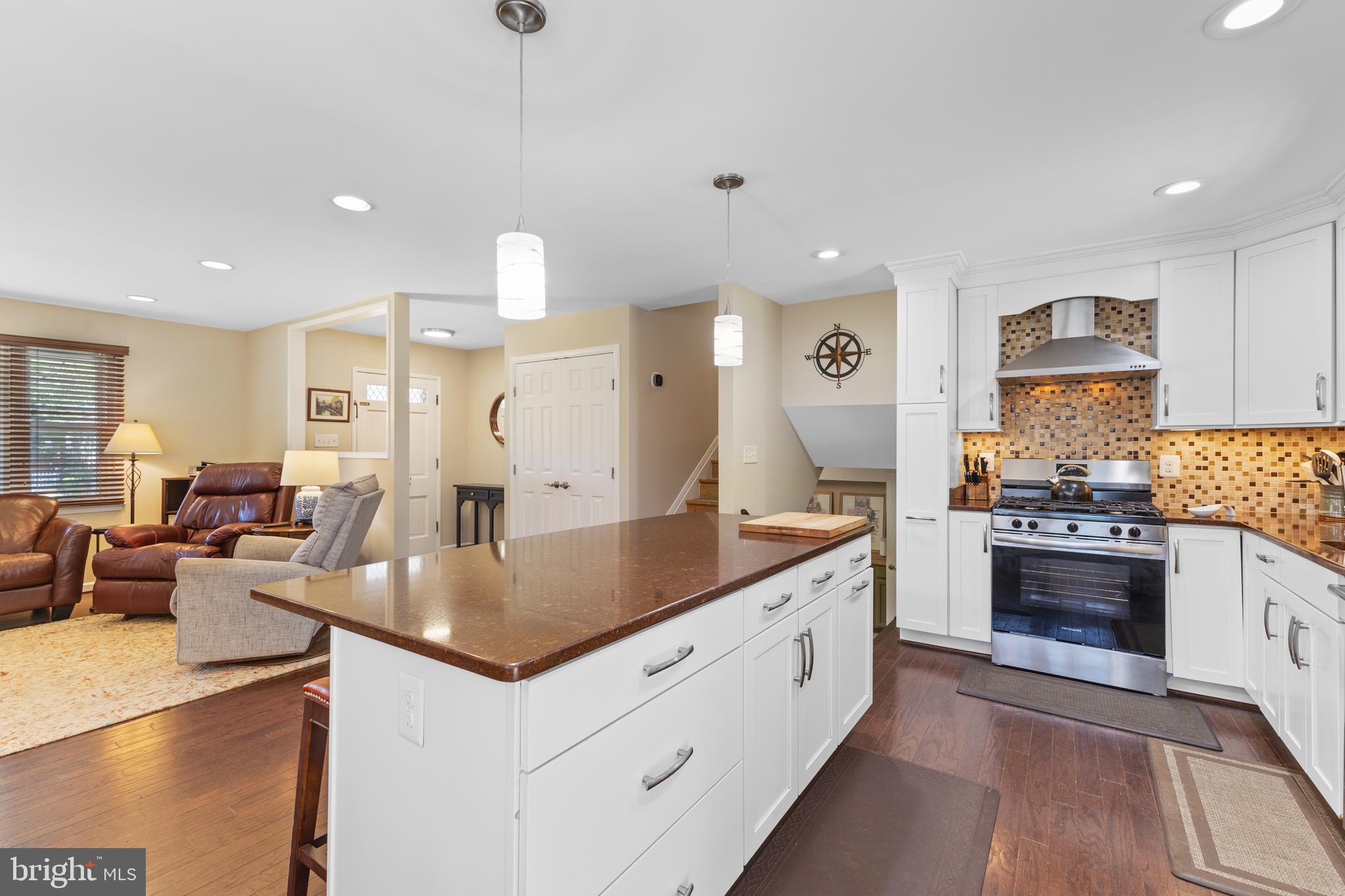 NORTH SPRINGFIELD - Residential