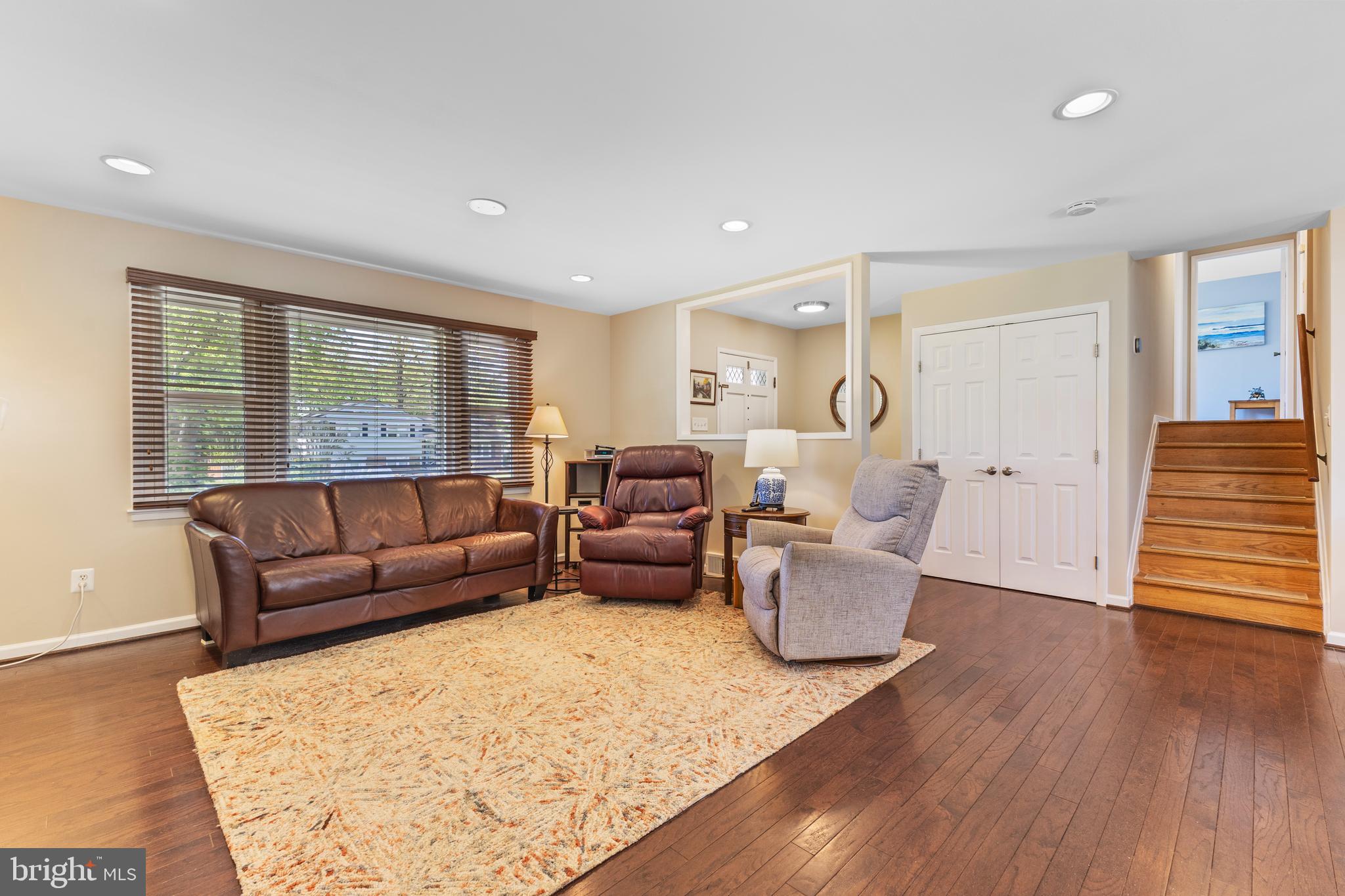 NORTH SPRINGFIELD - Residential