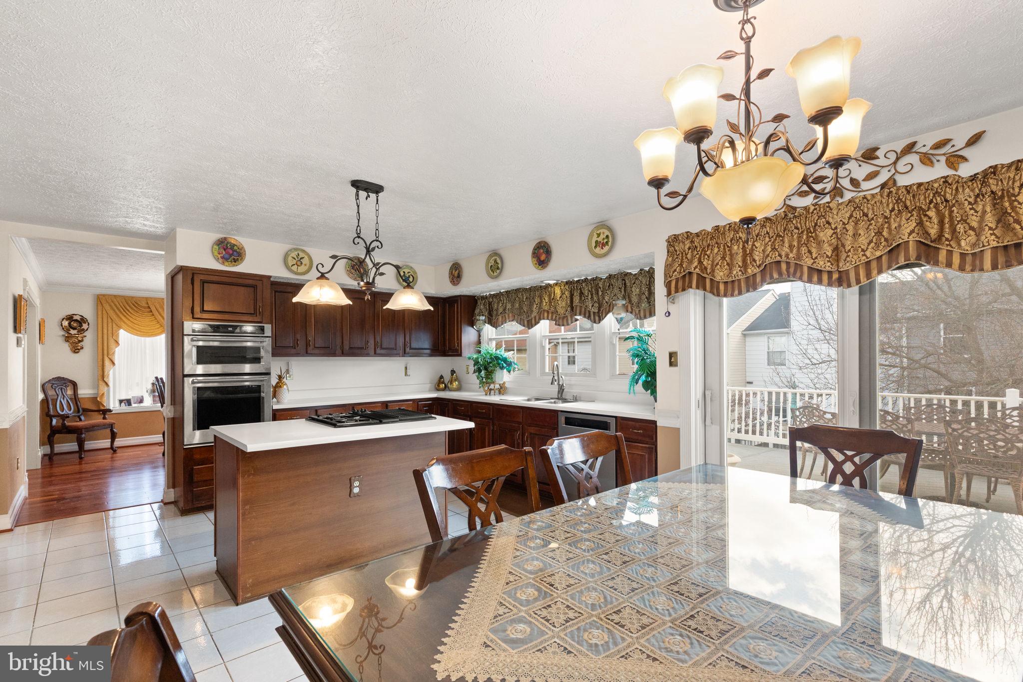 CLOVERFIELD - Residential