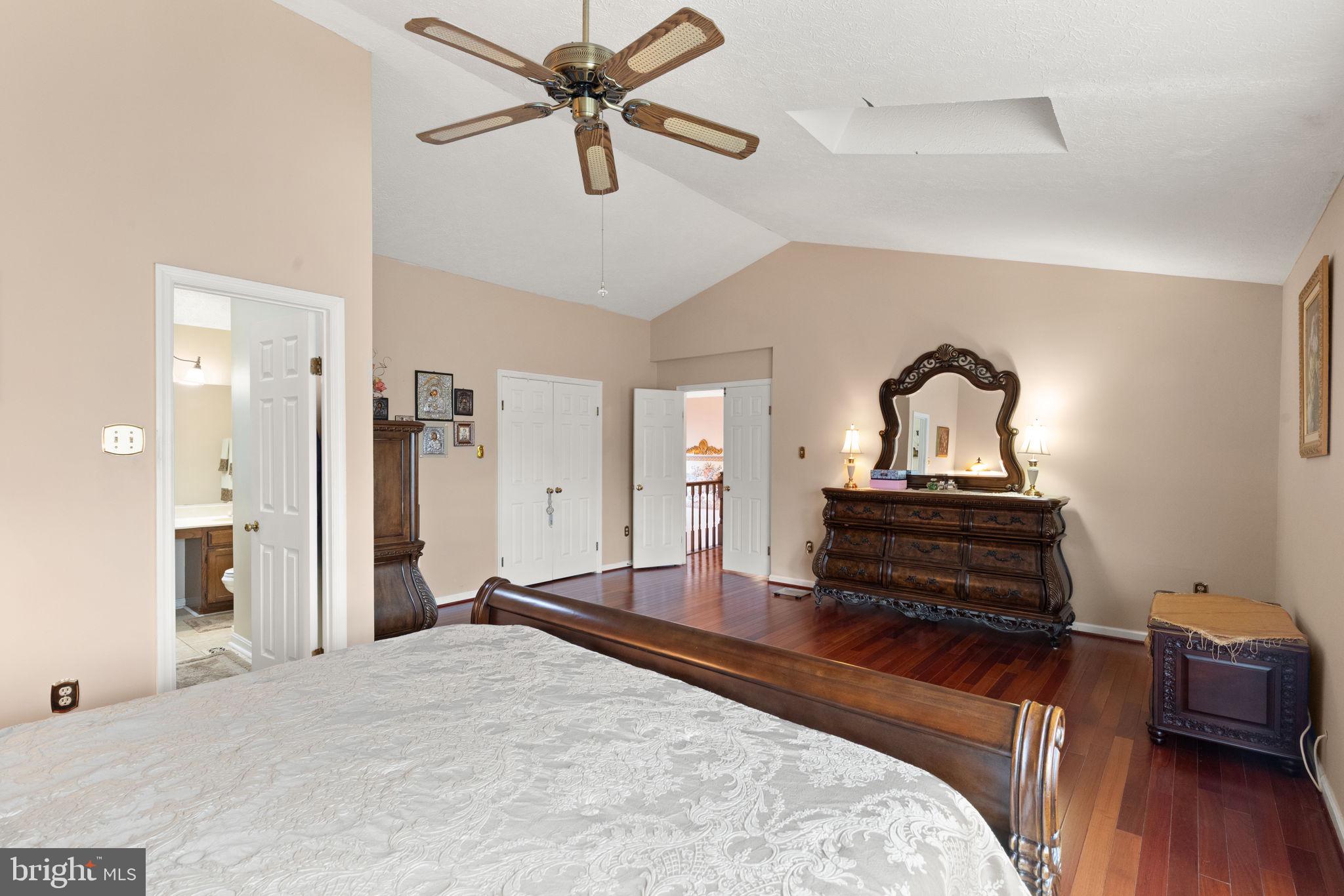 CLOVERFIELD - Residential