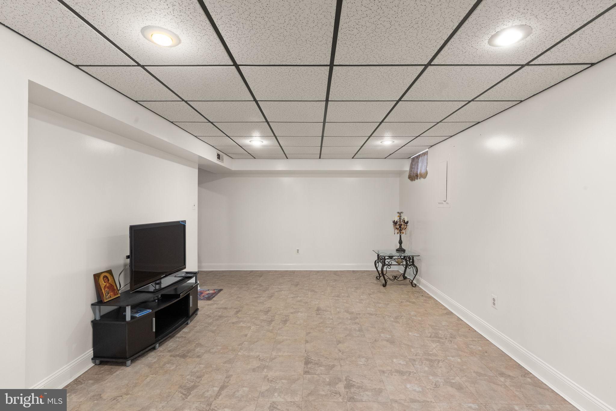 CLOVERFIELD - Residential