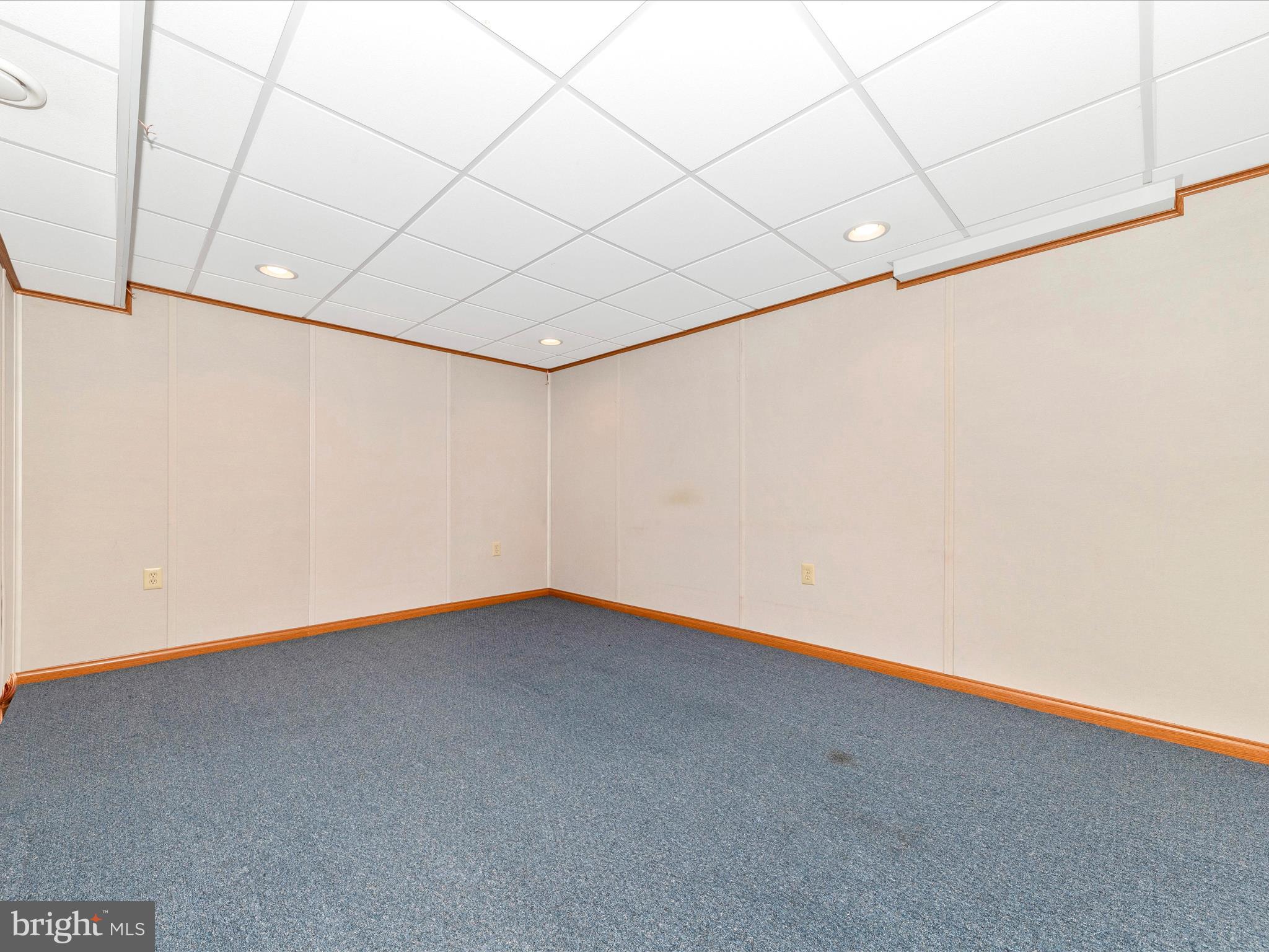 MEADOWLANDS - Residential