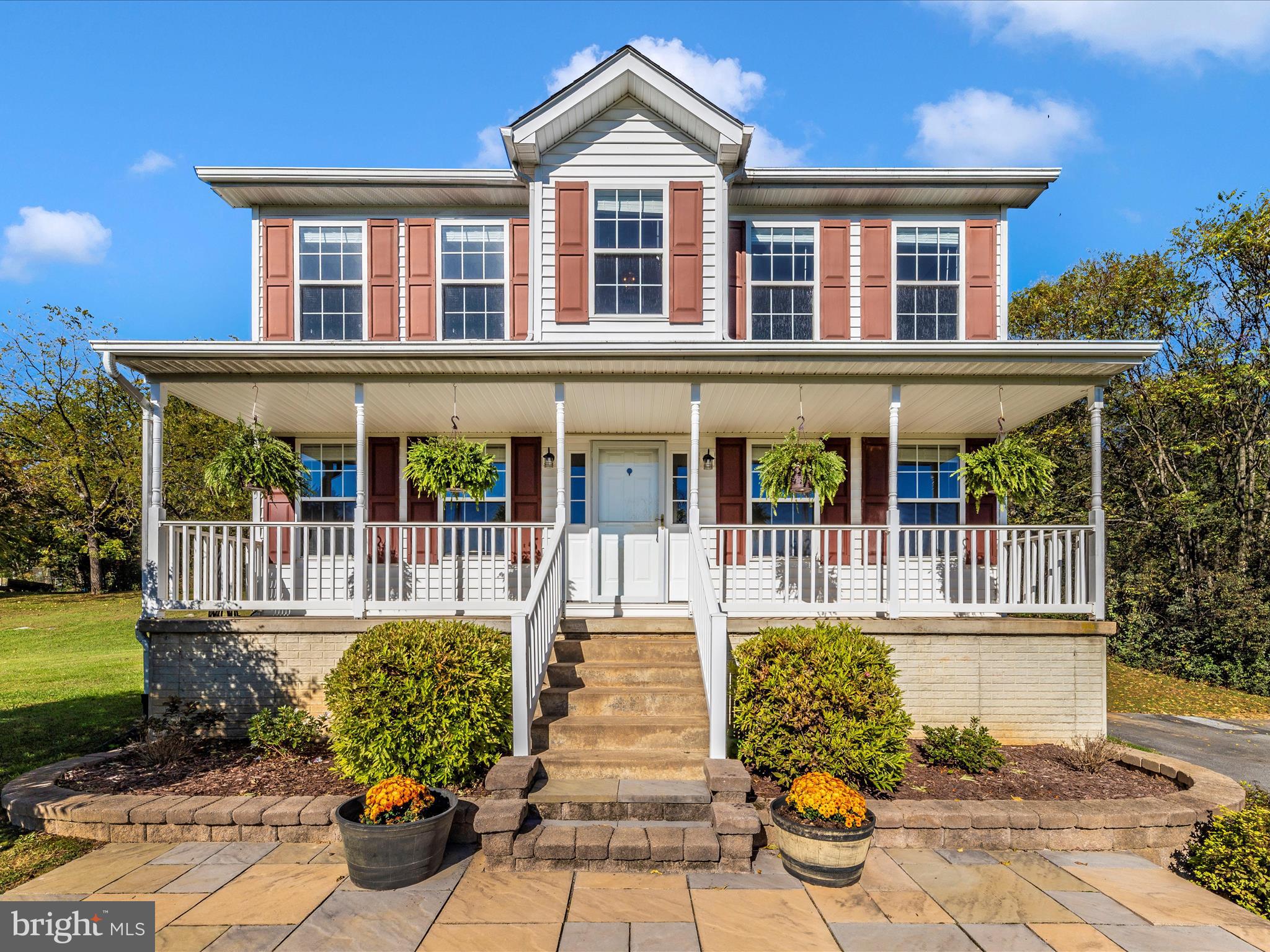 MEADOWLANDS - Residential