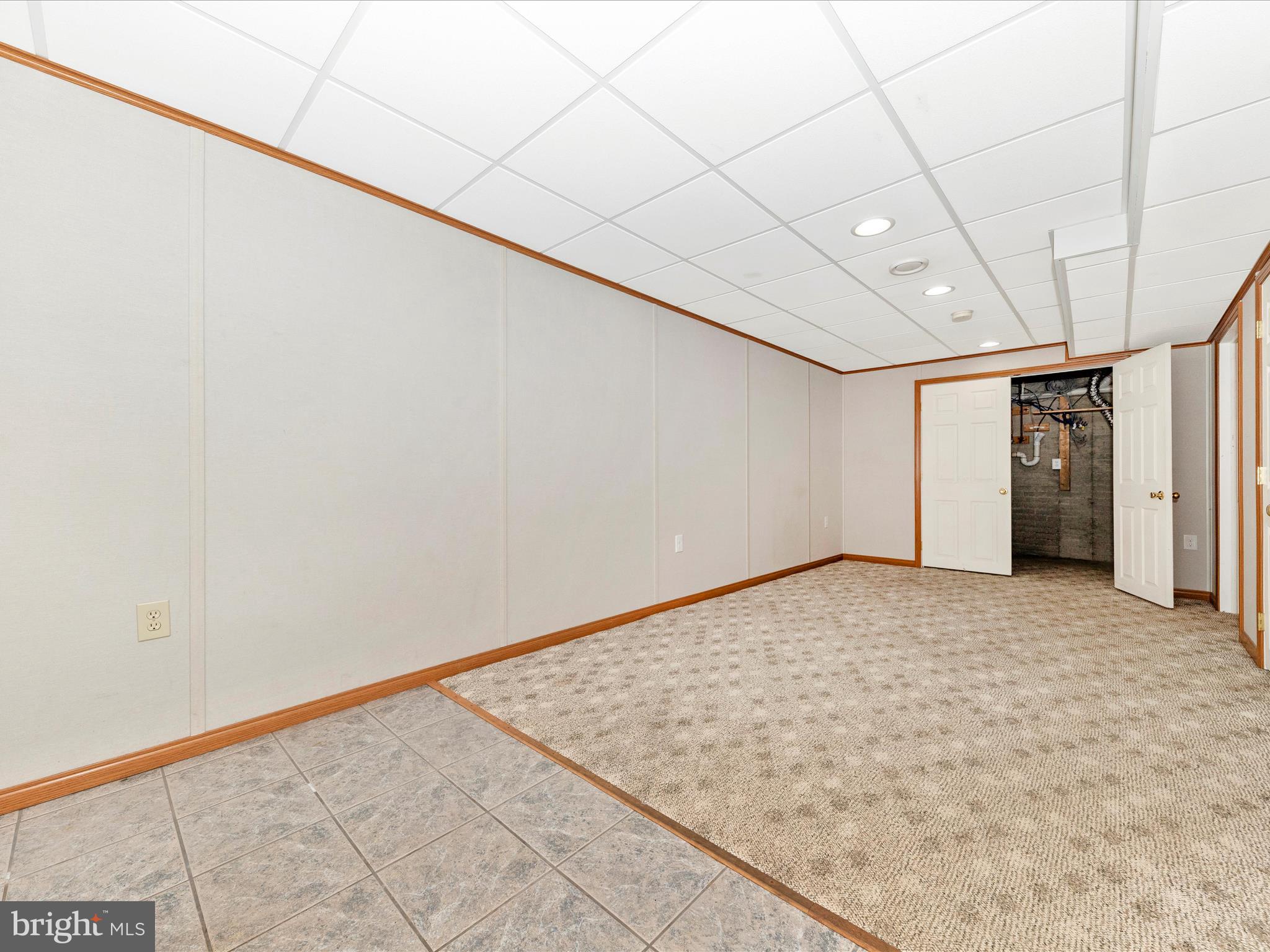 MEADOWLANDS - Residential