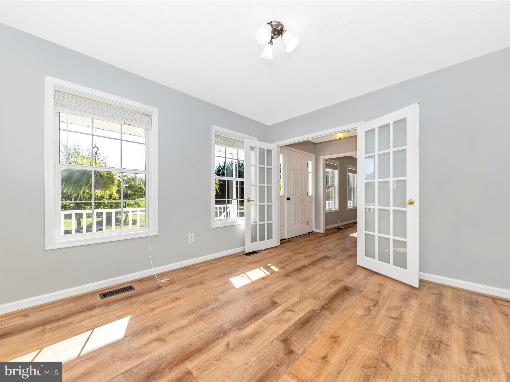 MEADOWLANDS - Residential