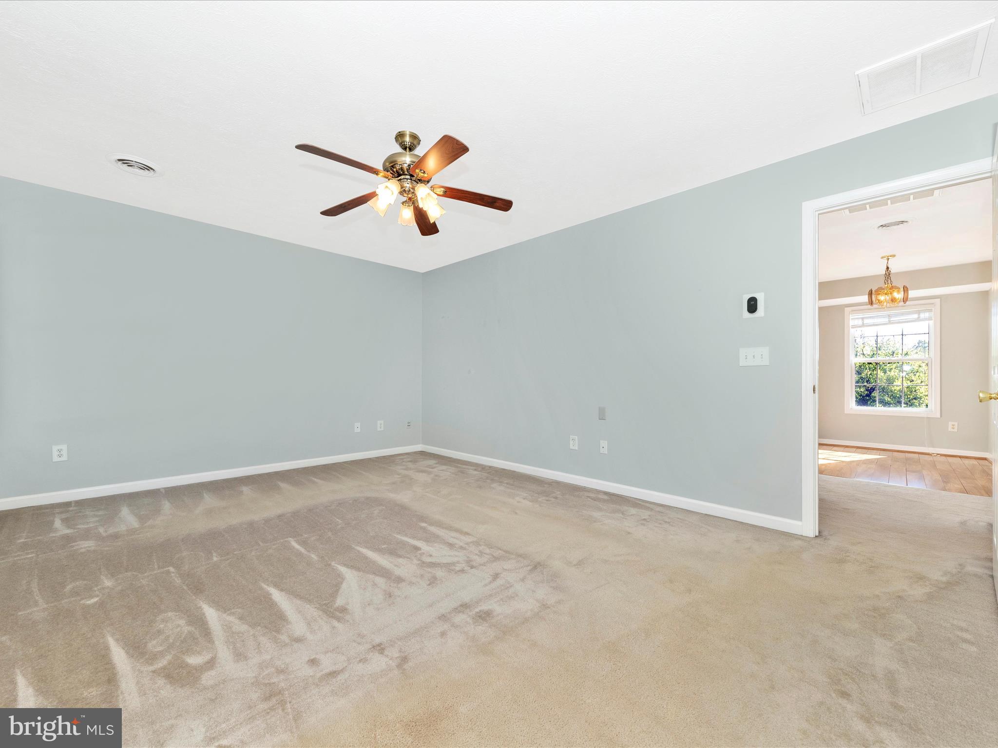 MEADOWLANDS - Residential