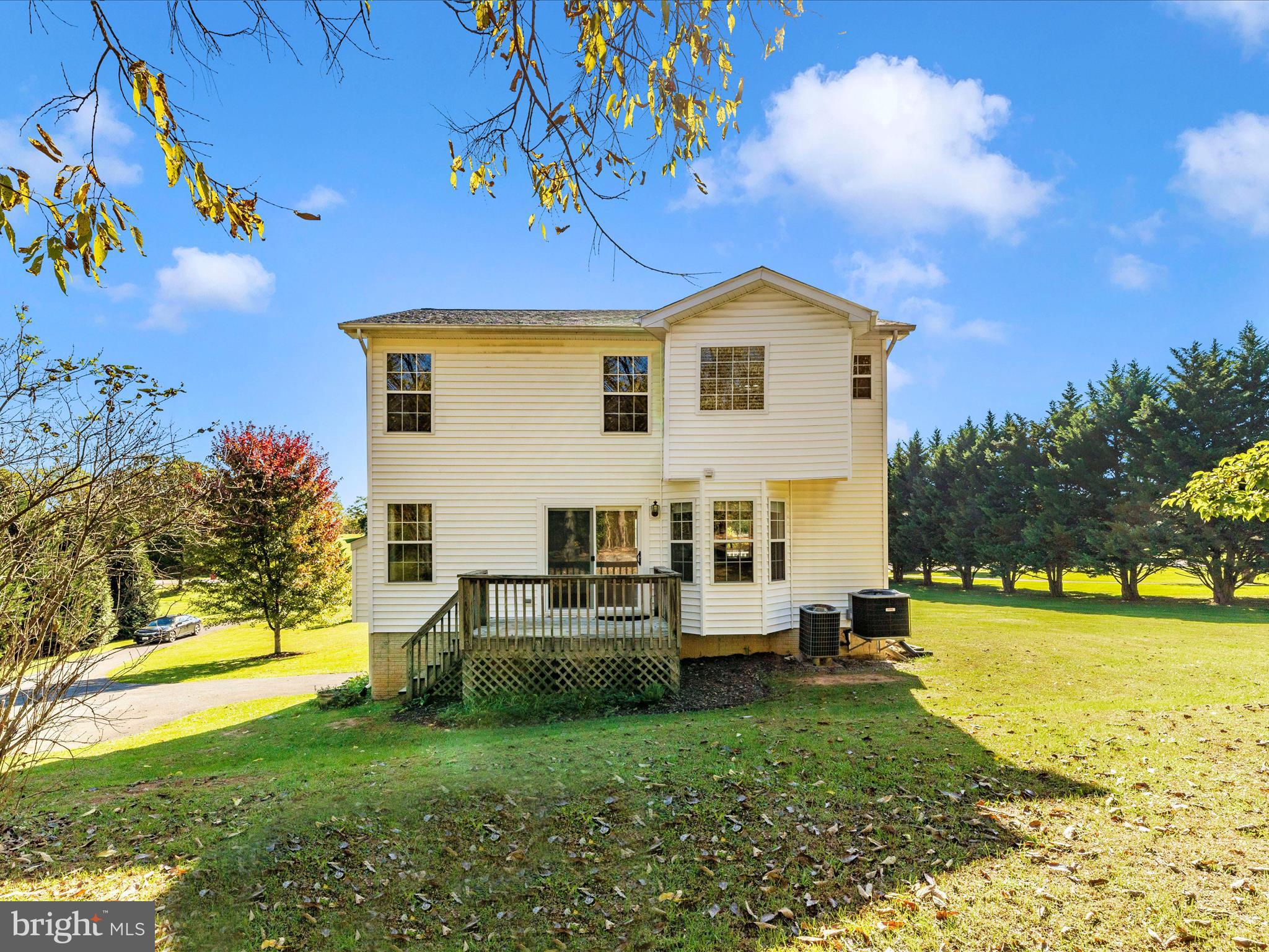 MEADOWLANDS - Residential