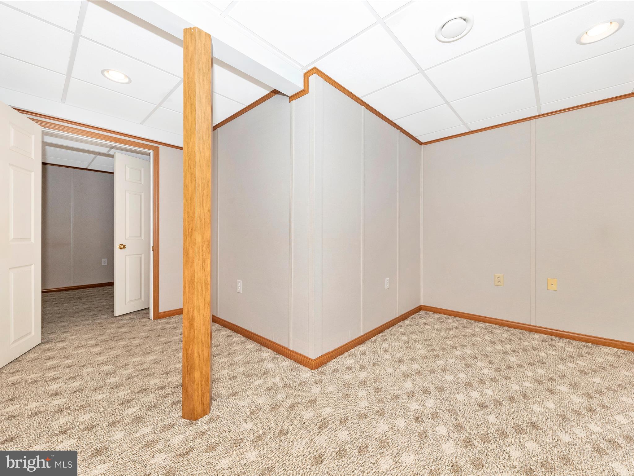 MEADOWLANDS - Residential