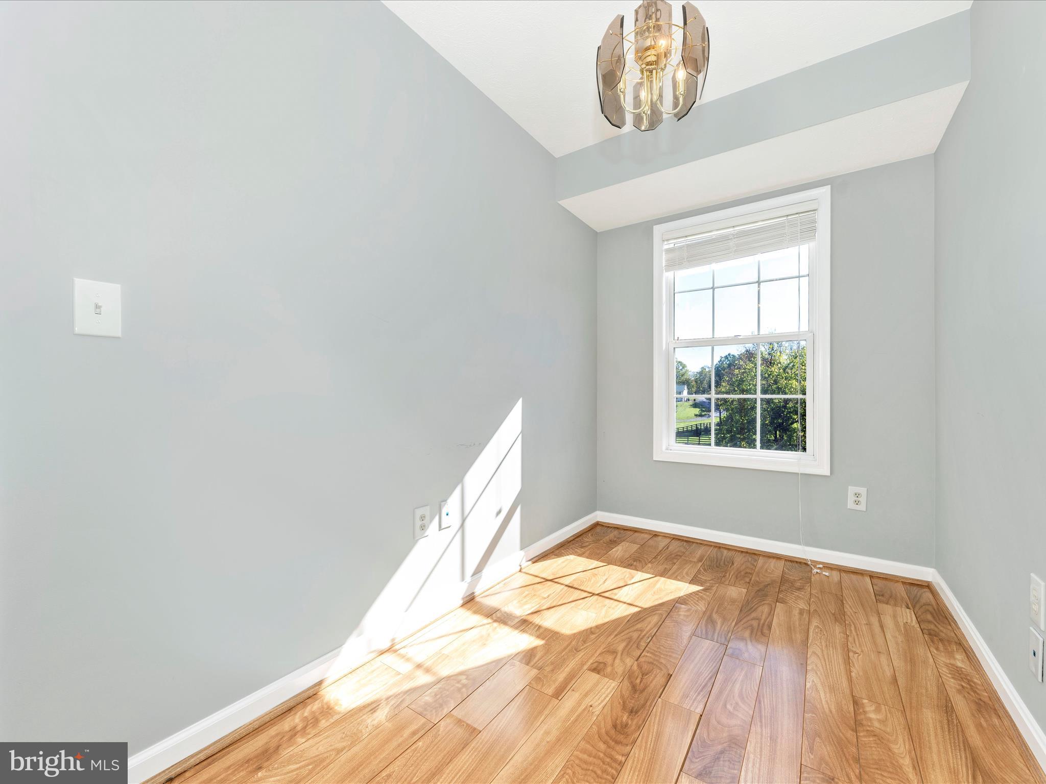 MEADOWLANDS - Residential