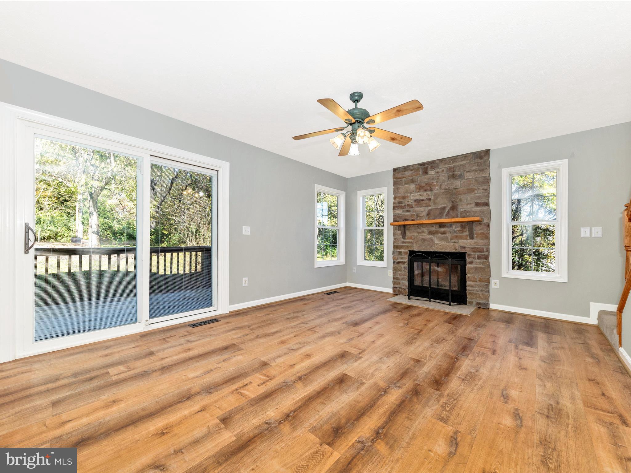 MEADOWLANDS - Residential