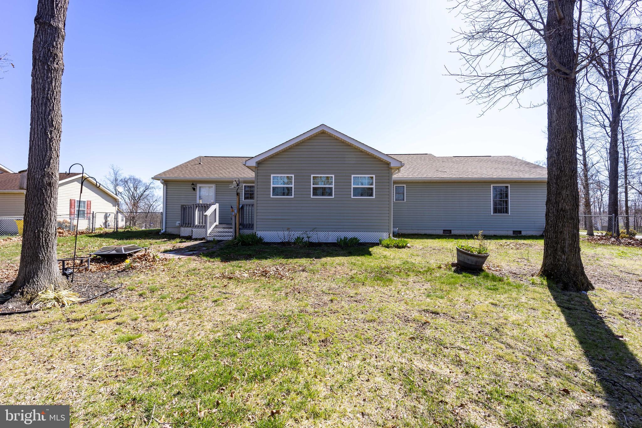 MIDDLE CREEK MANOR - Residential