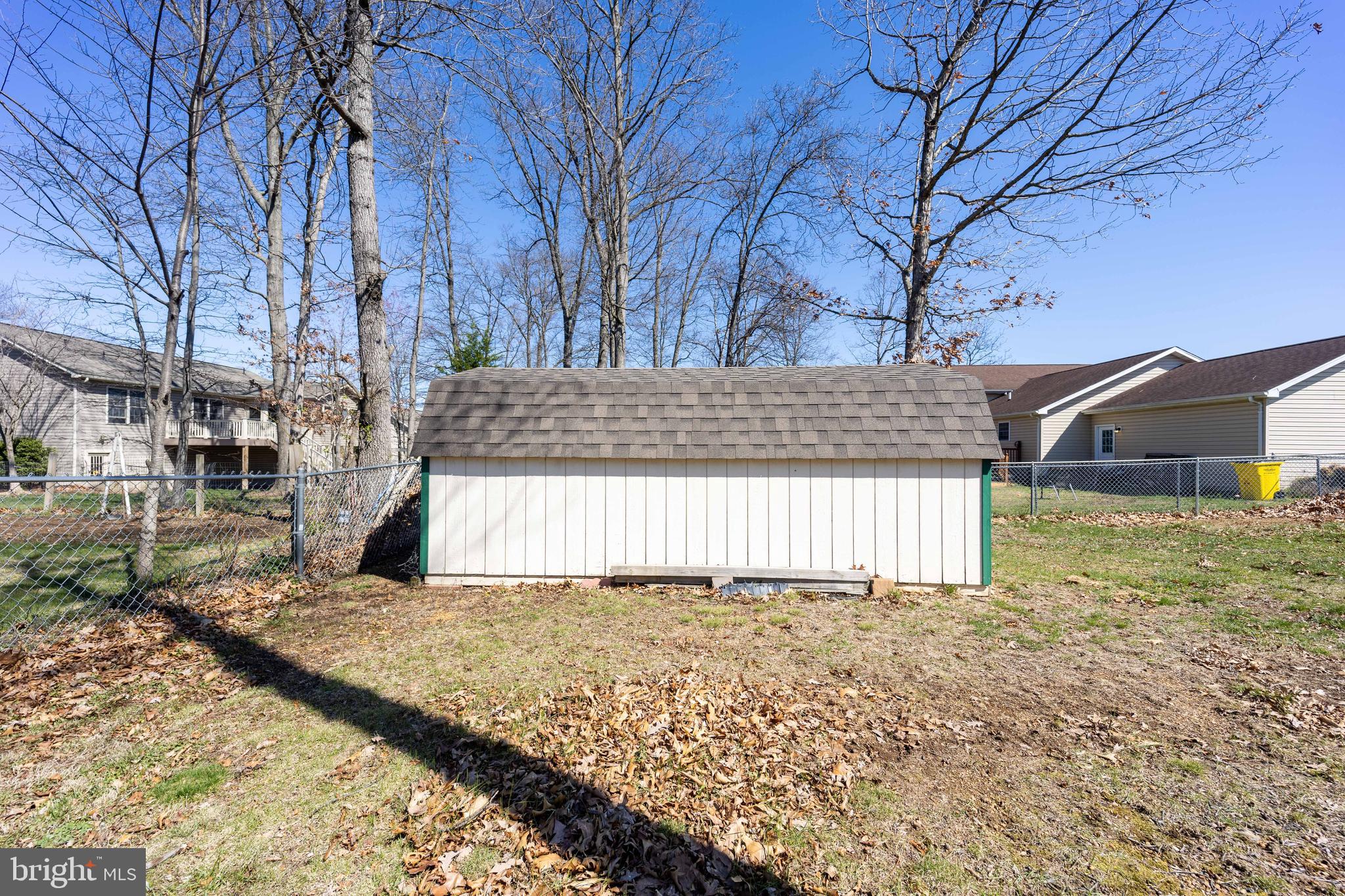 MIDDLE CREEK MANOR - Residential