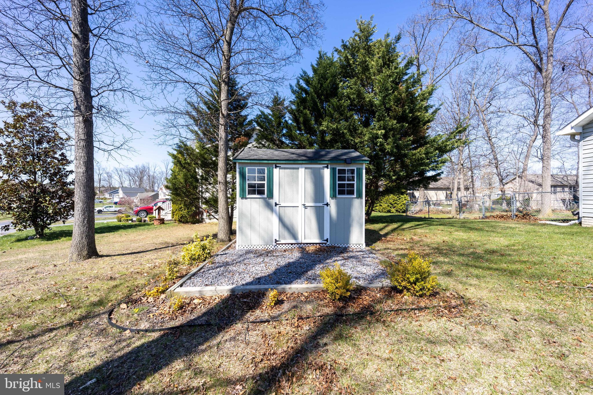 MIDDLE CREEK MANOR - Residential