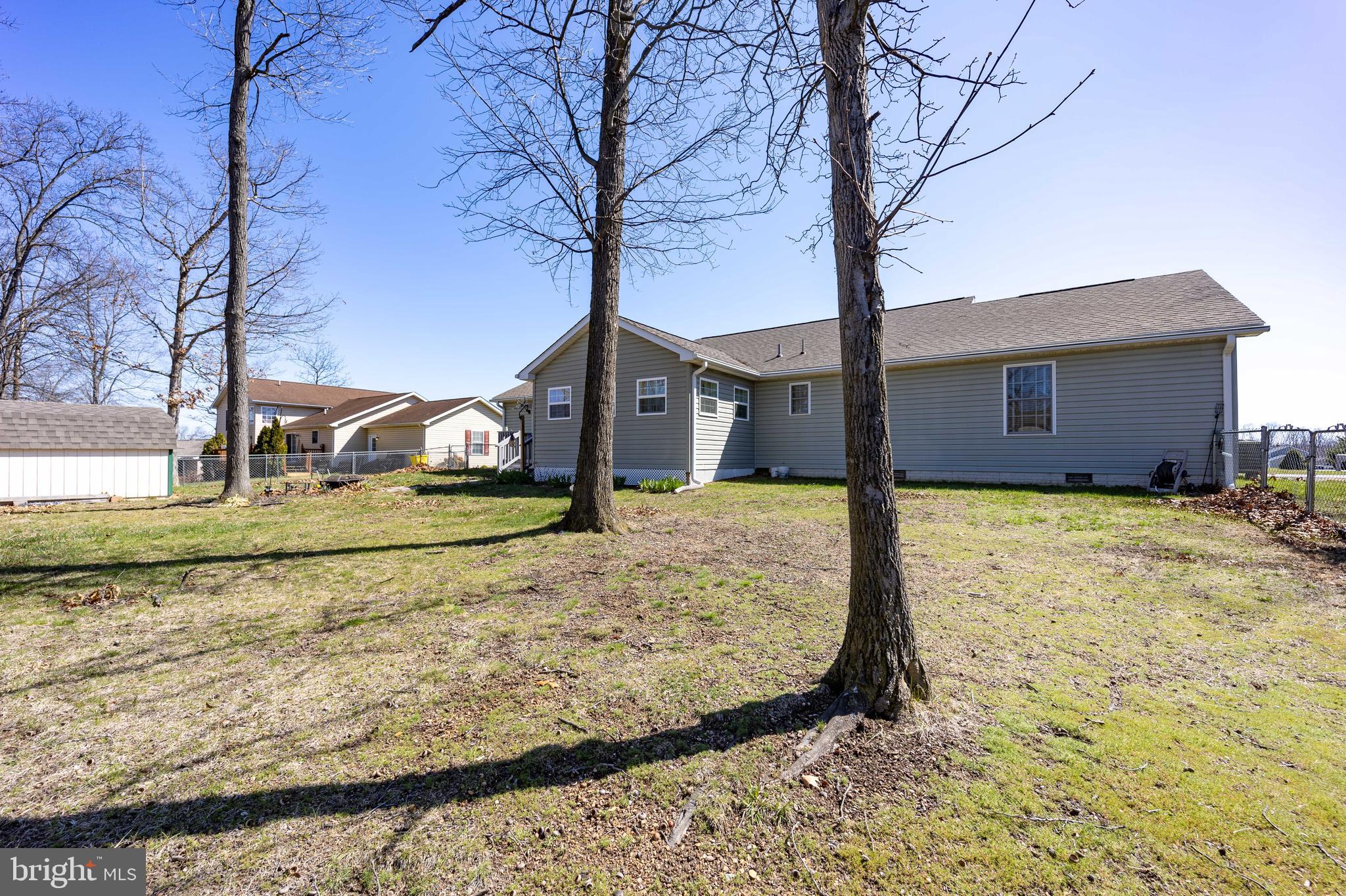 MIDDLE CREEK MANOR - Residential