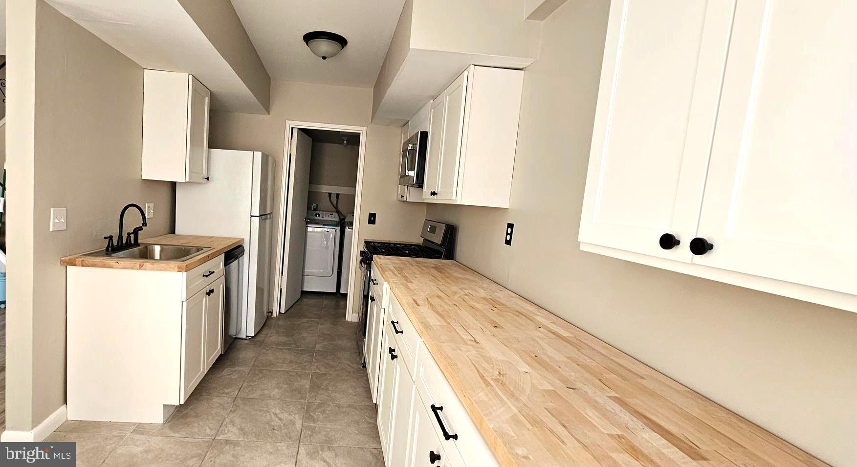 YORKTOWN - Residential Lease