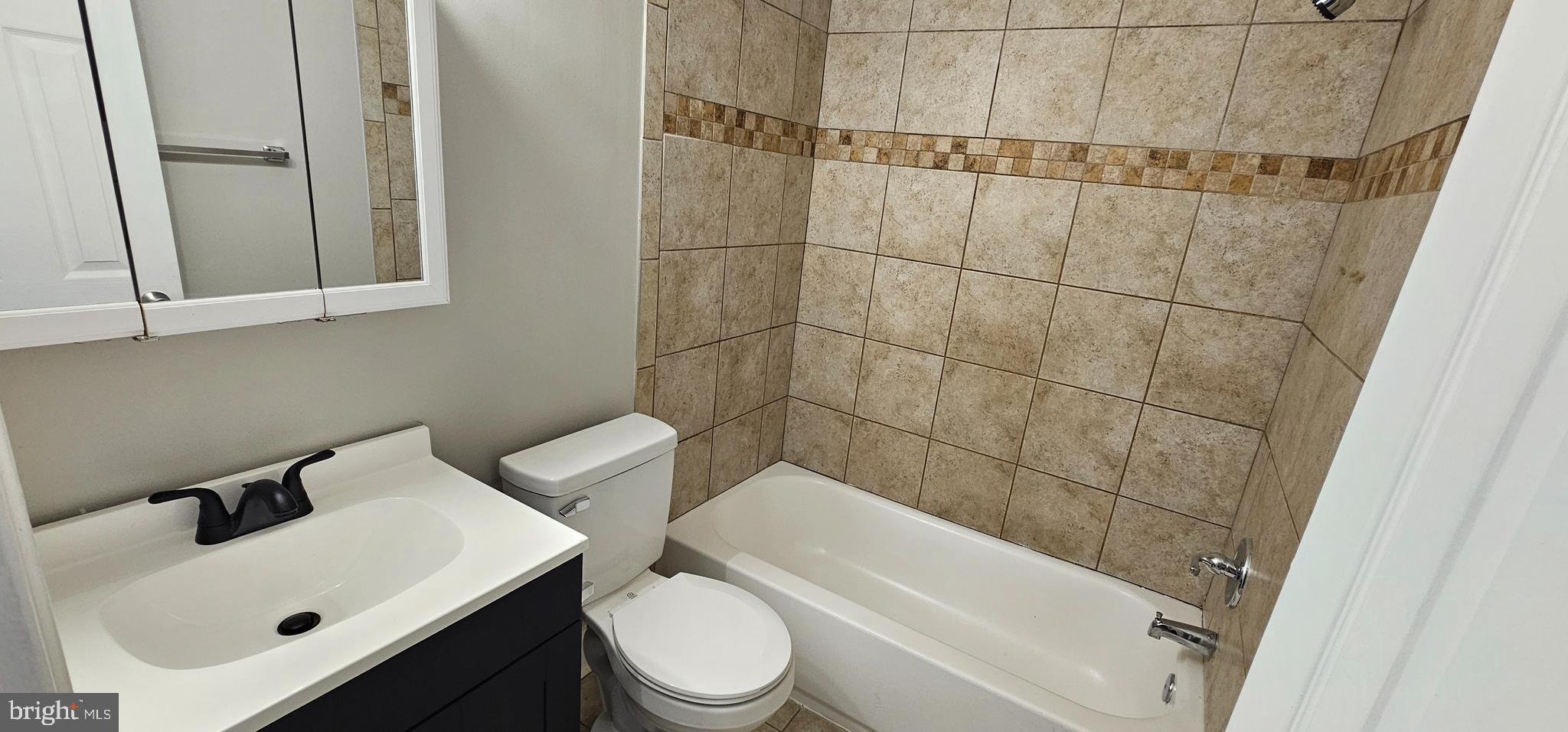 YORKTOWN - Residential Lease