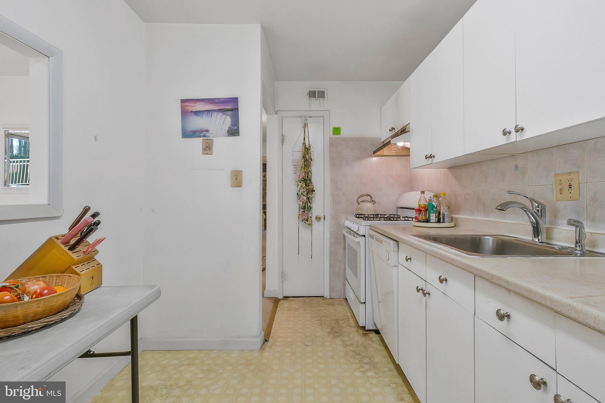 BETHESDA PARK - Residential