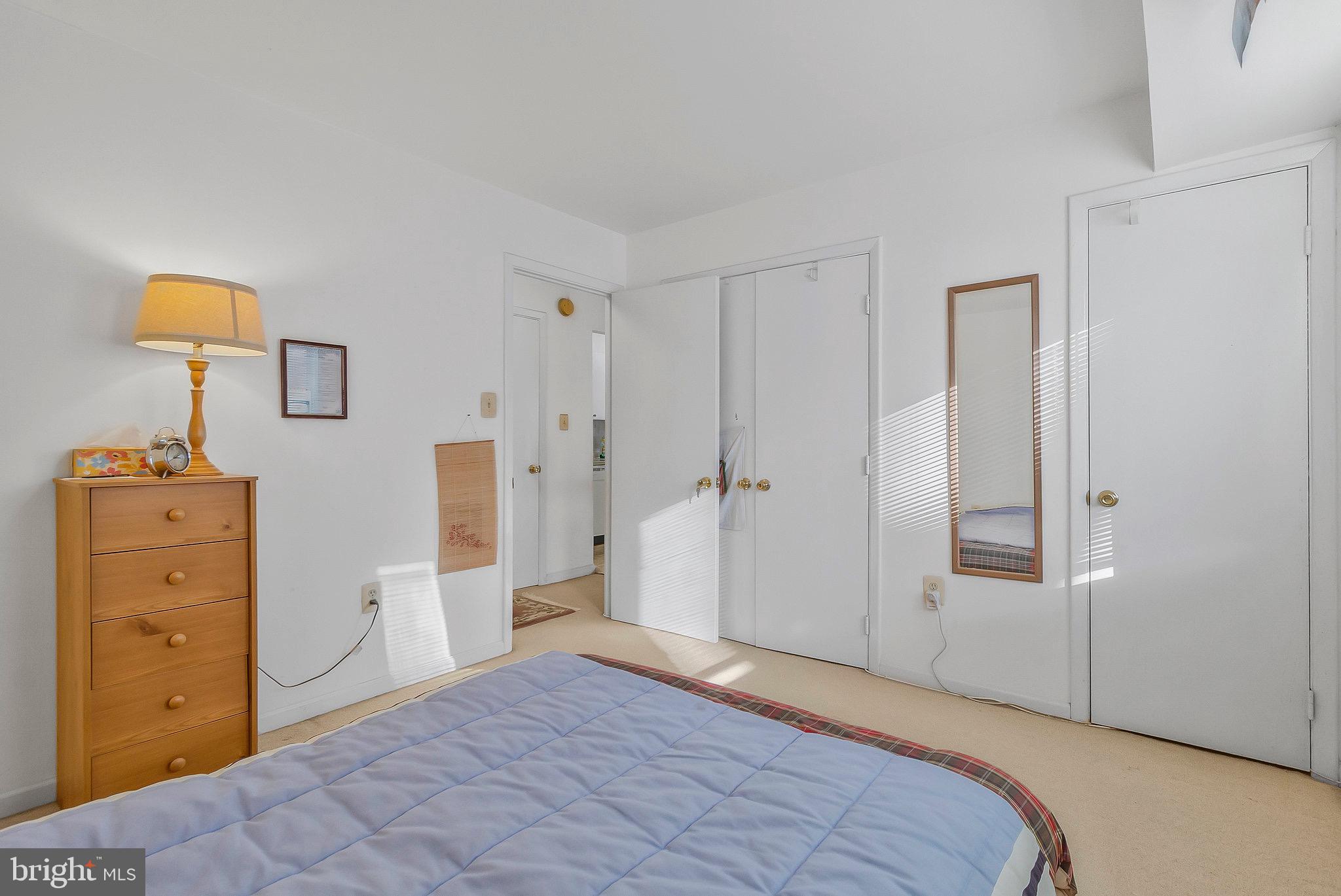 BETHESDA PARK - Residential