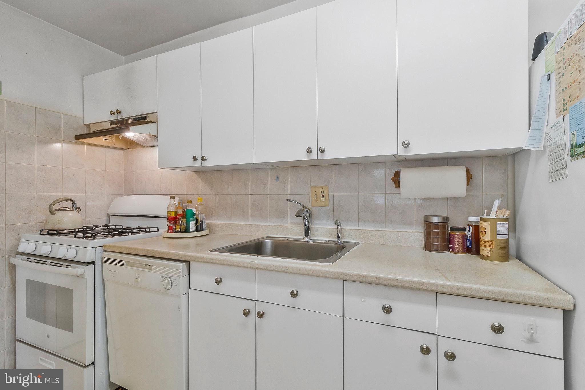 BETHESDA PARK - Residential