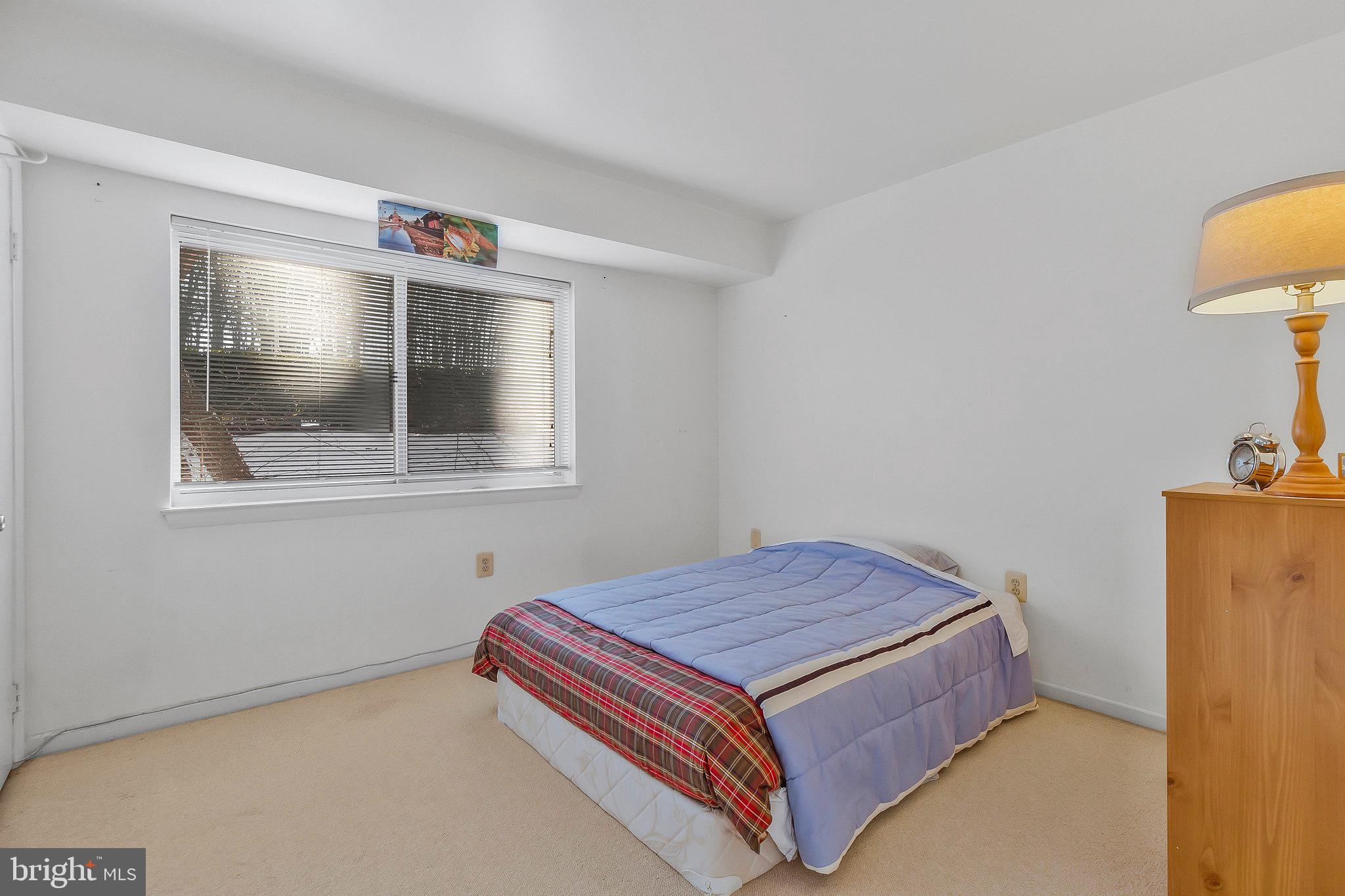 BETHESDA PARK - Residential