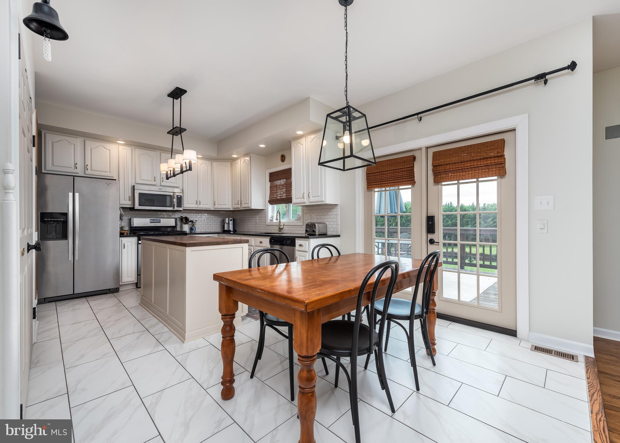 FOXLEIGH MEADOWS - Residential