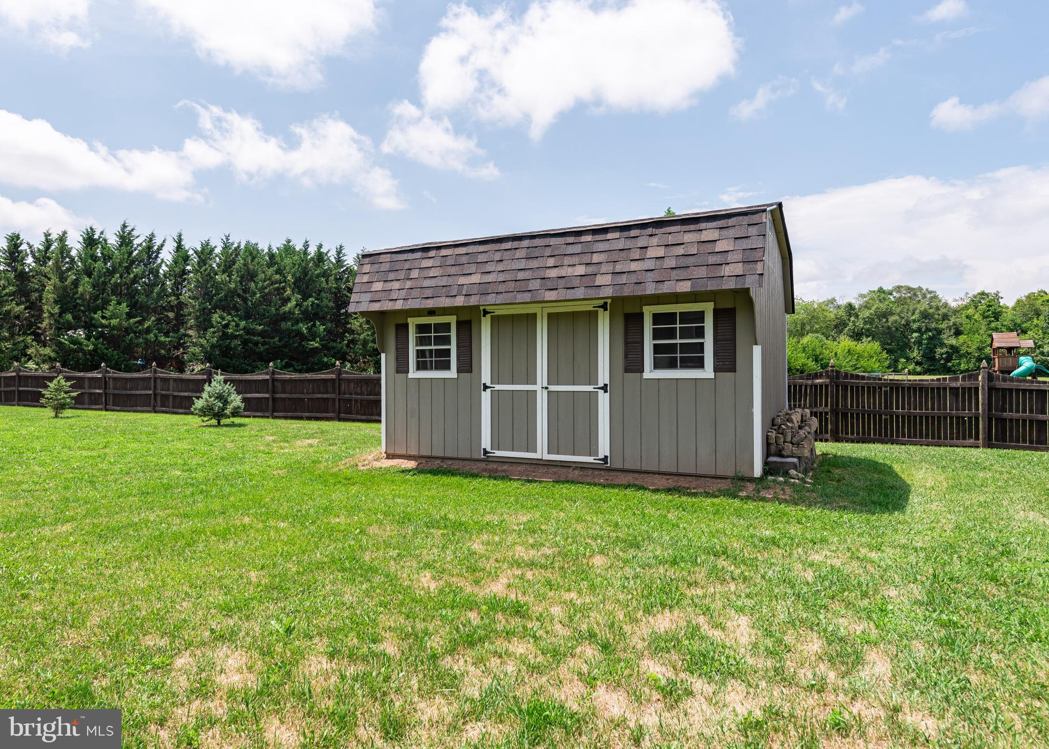 FOXLEIGH MEADOWS - Residential