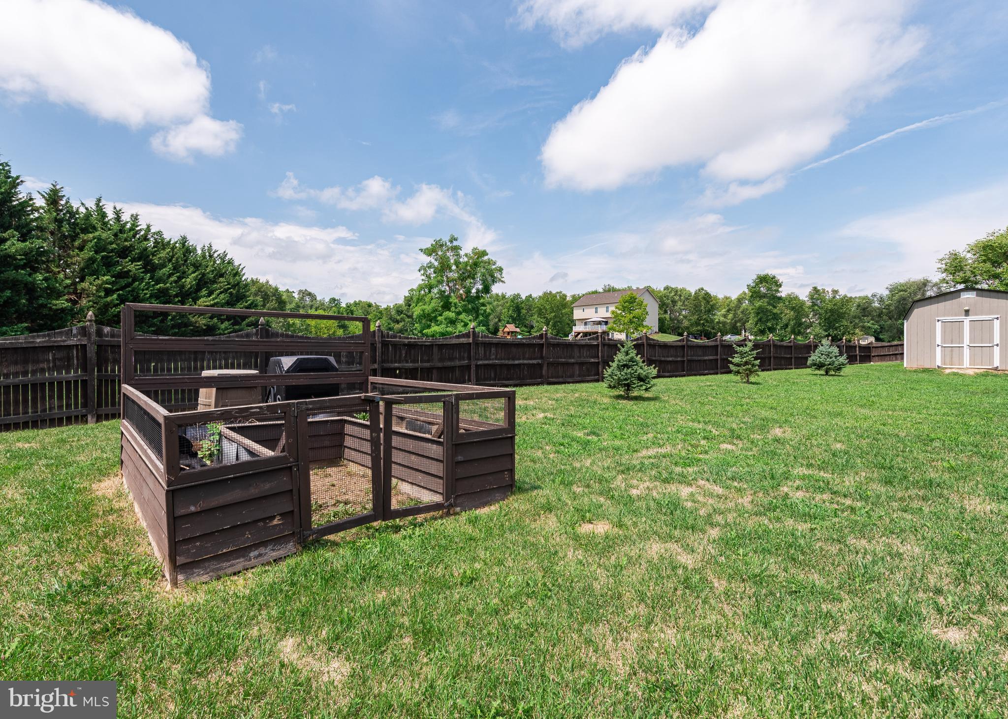 FOXLEIGH MEADOWS - Residential