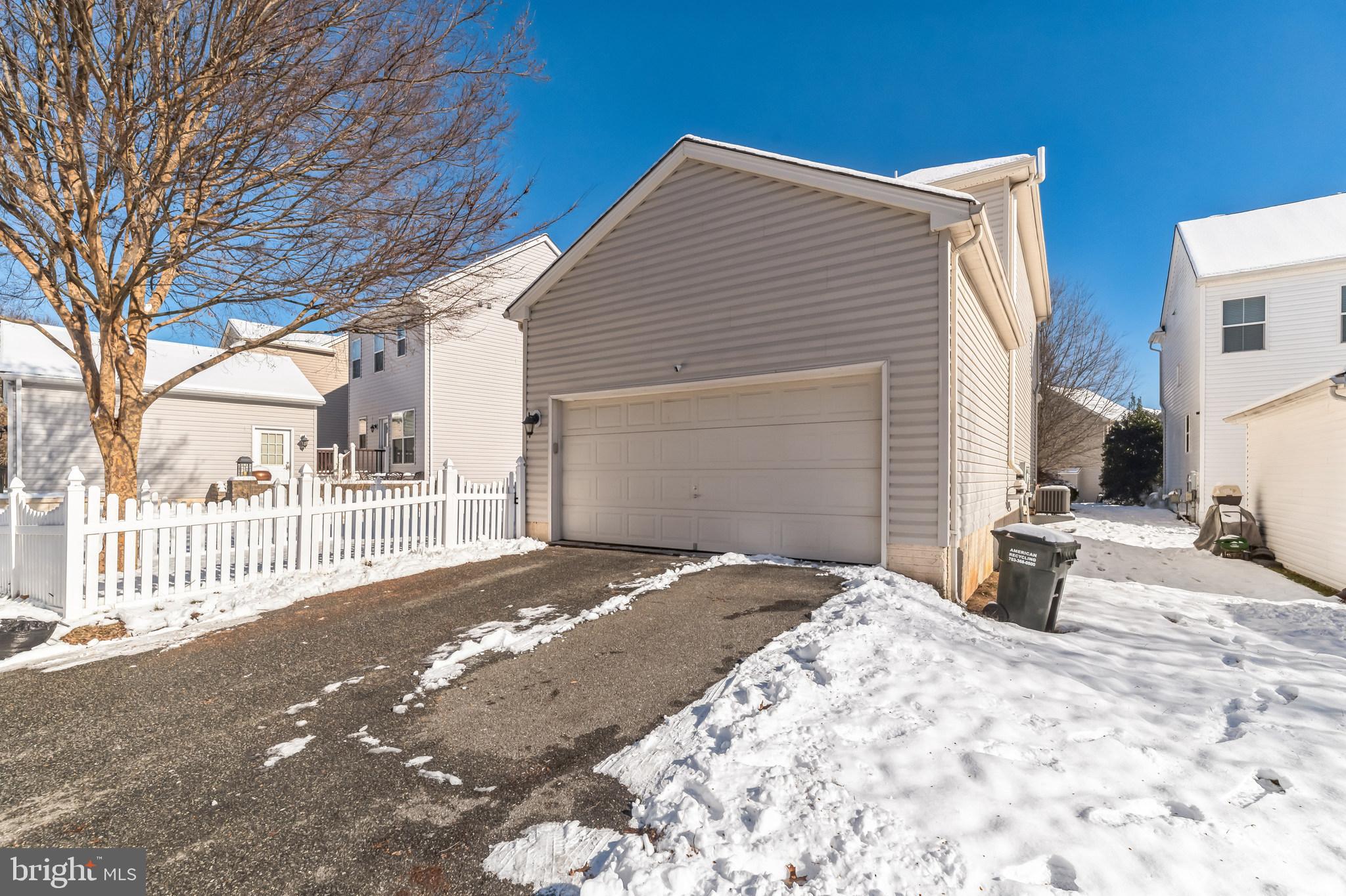 MEADOWS AT MORRIS FARM - Residential