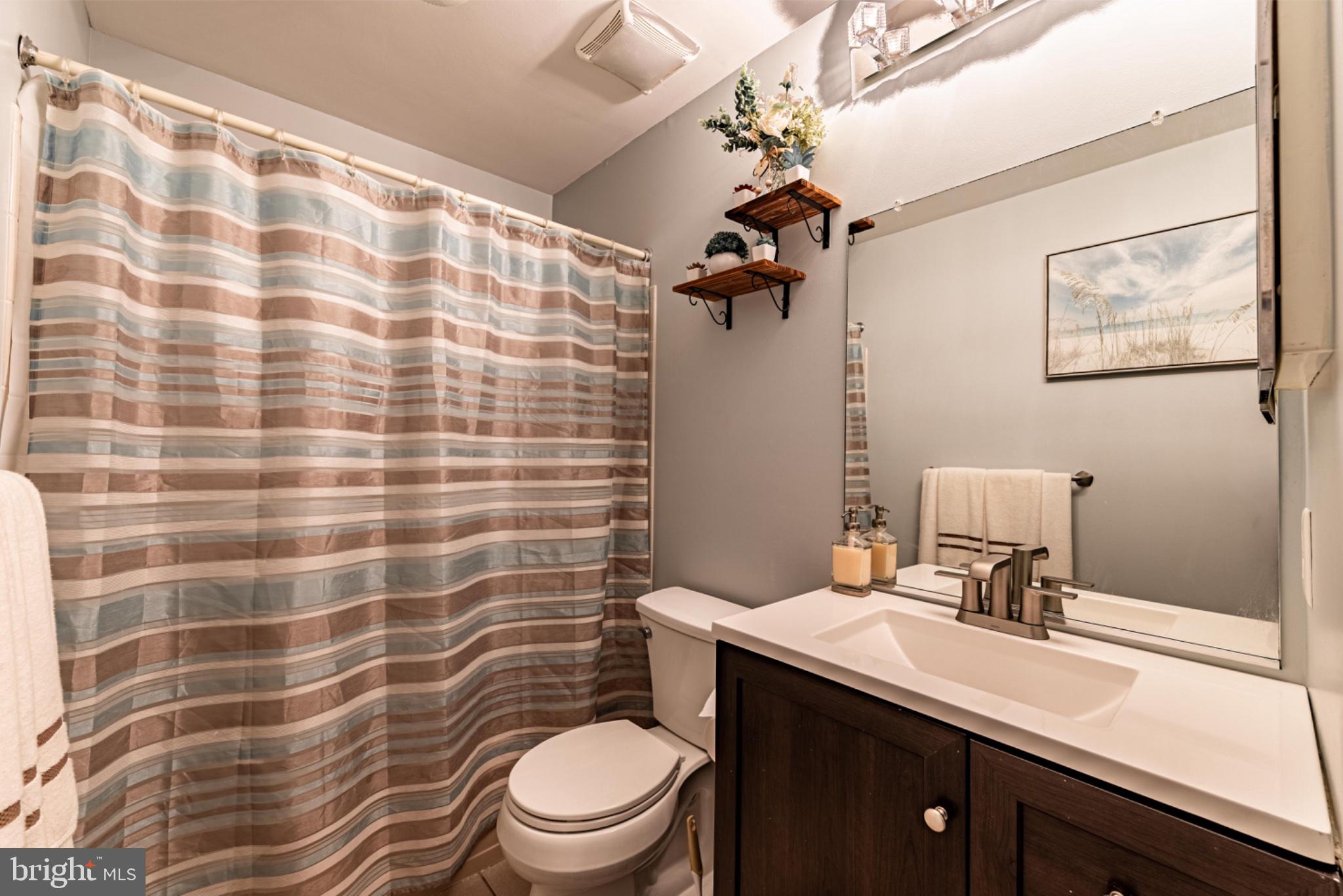 ROLLING OAKS - Residential