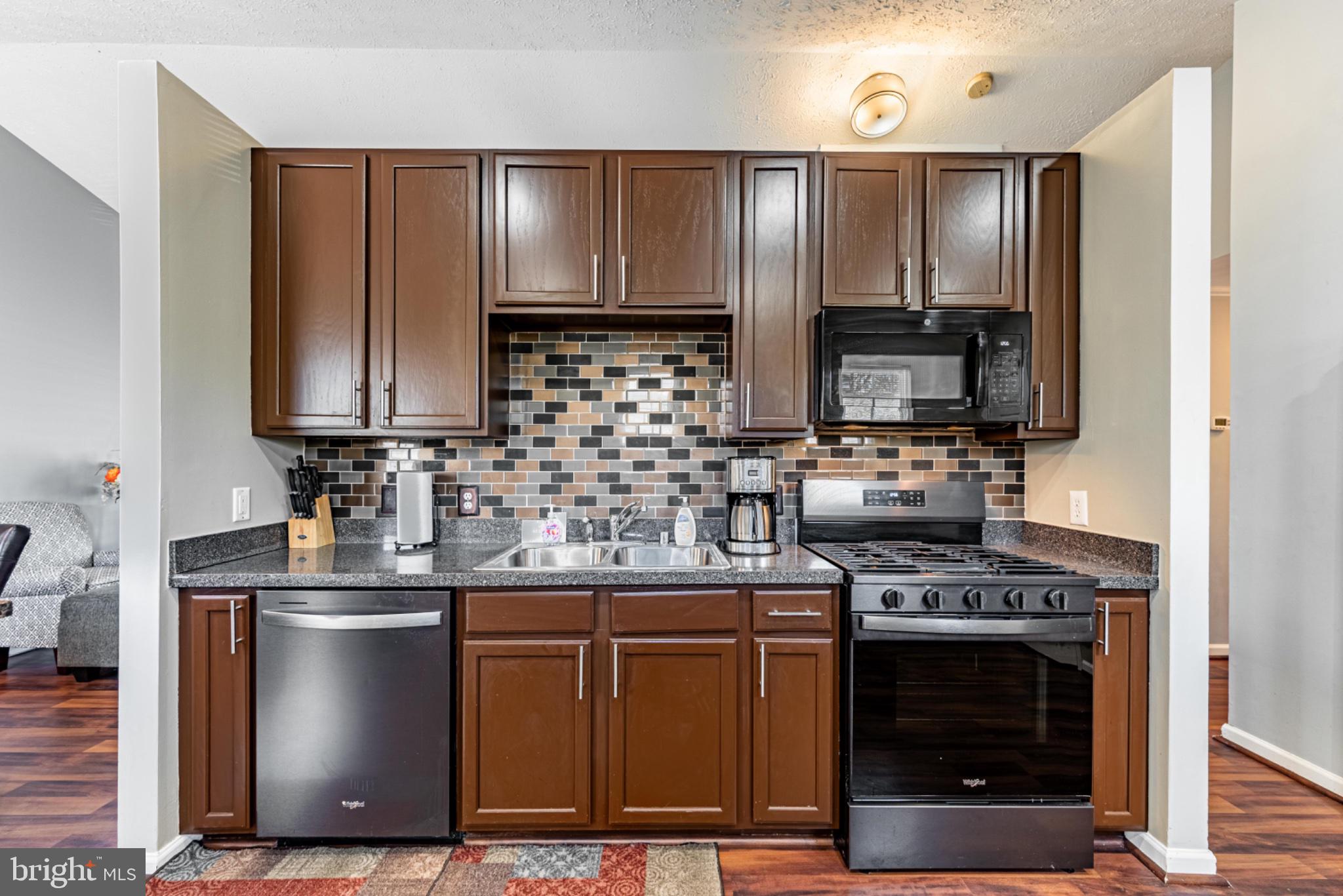 ROLLING OAKS - Residential