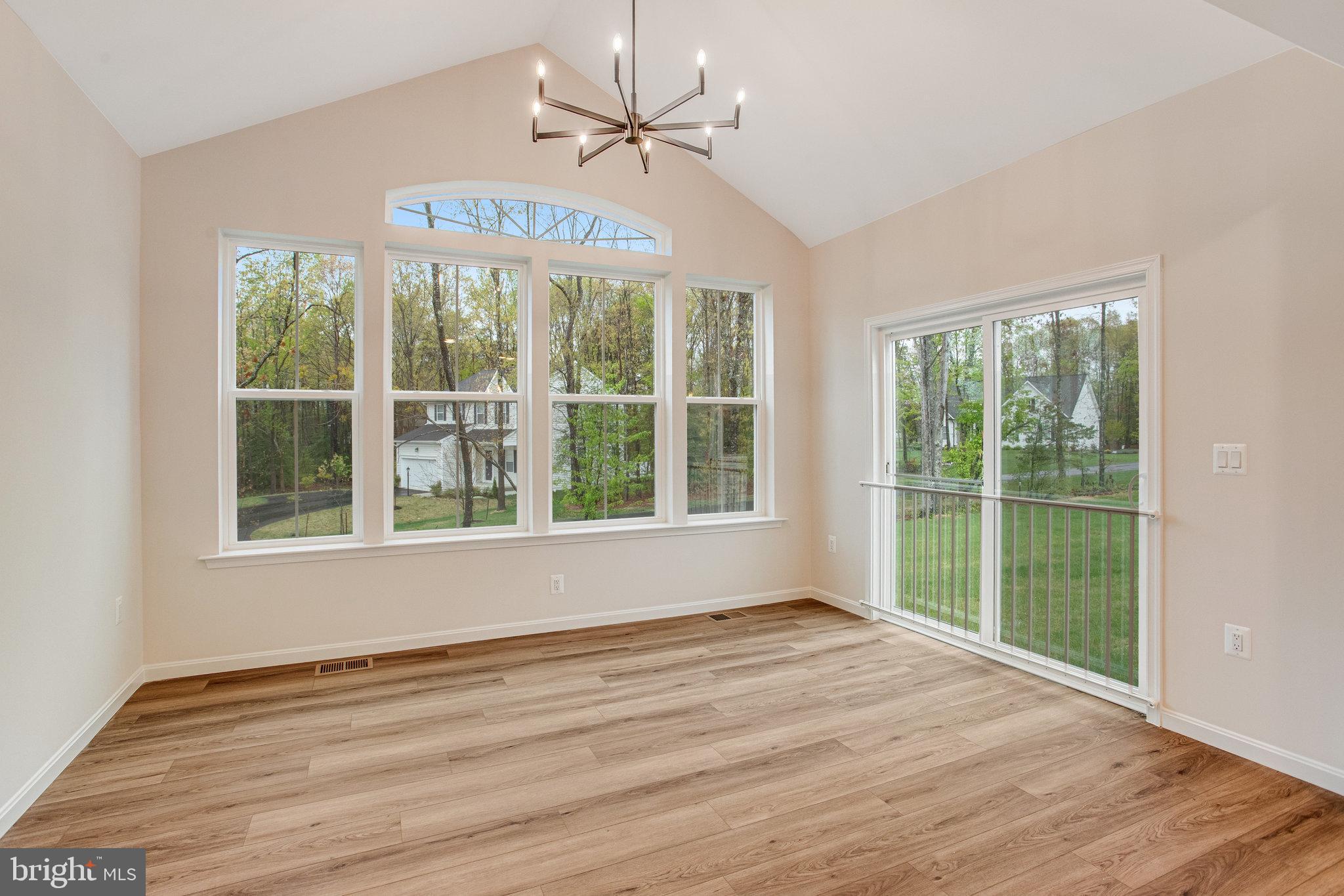 WHITE OAK - Residential