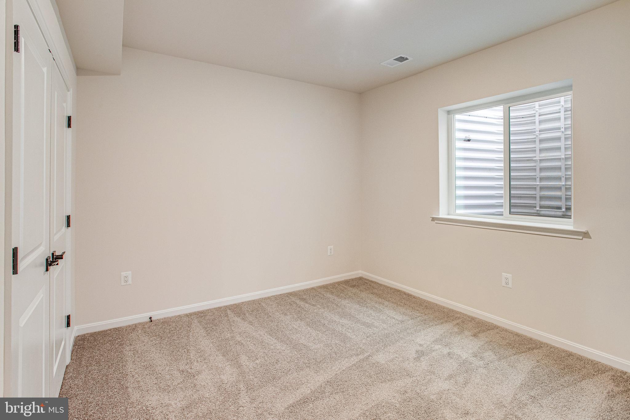 WHITE OAK - Residential