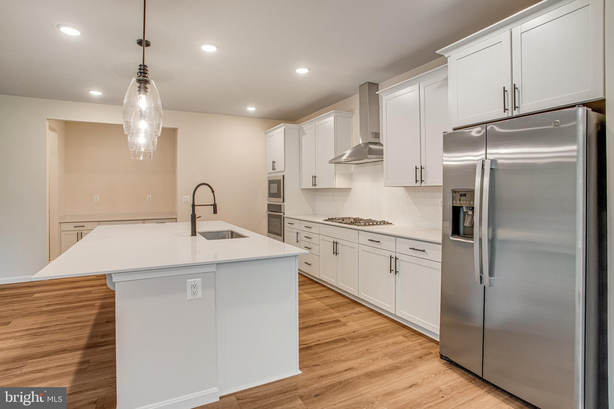 WHITE OAK - Residential