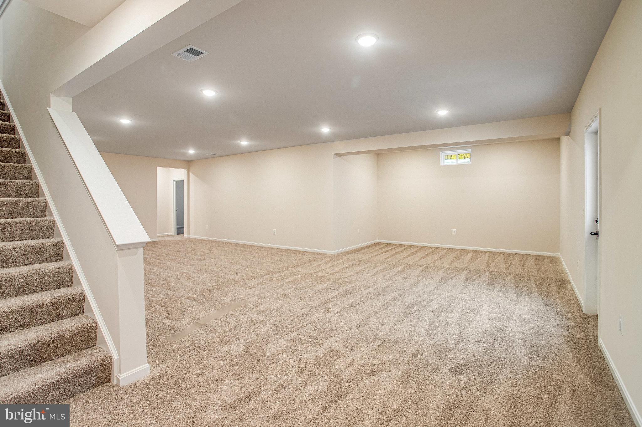 WHITE OAK - Residential