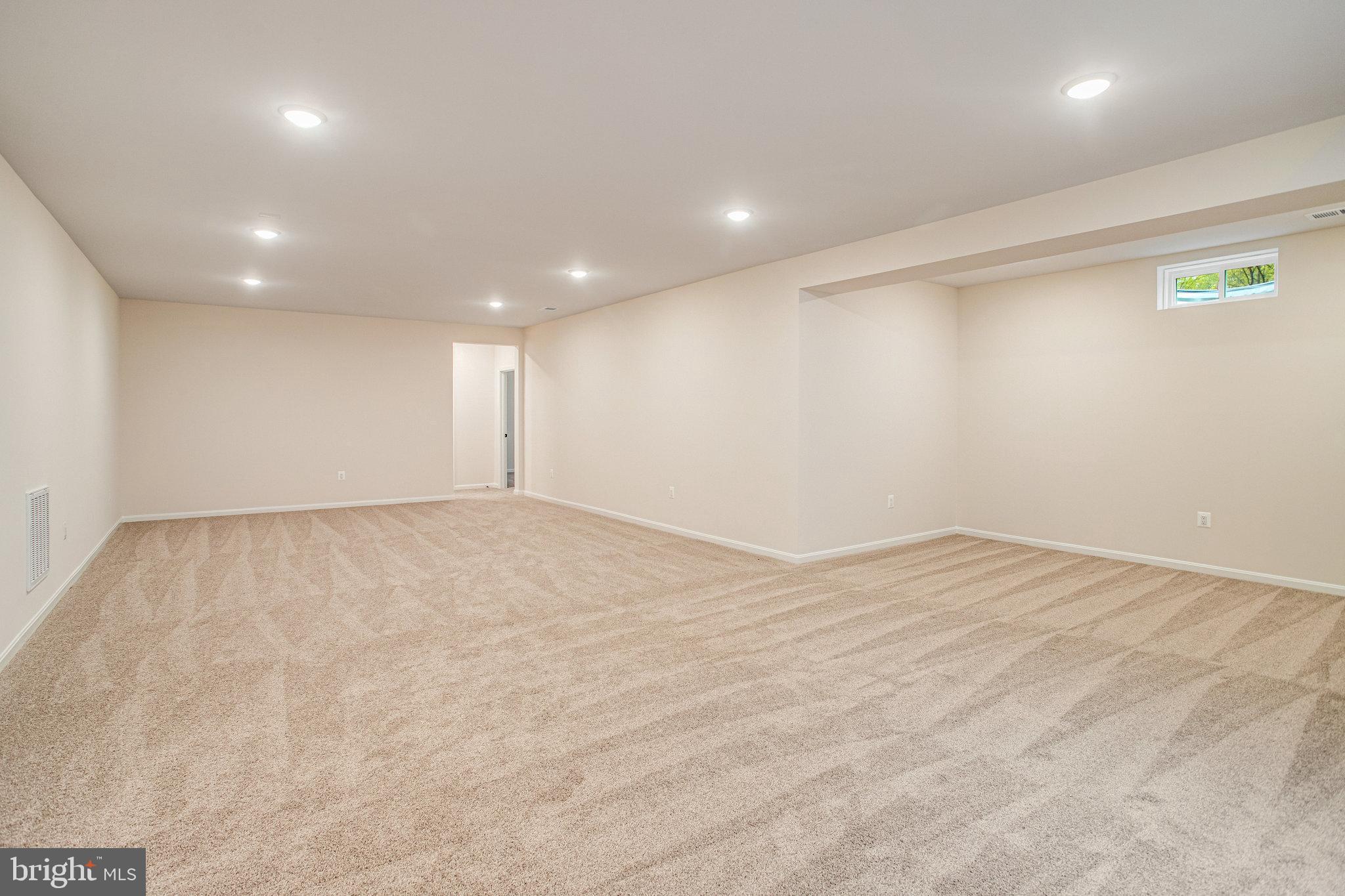 WHITE OAK - Residential