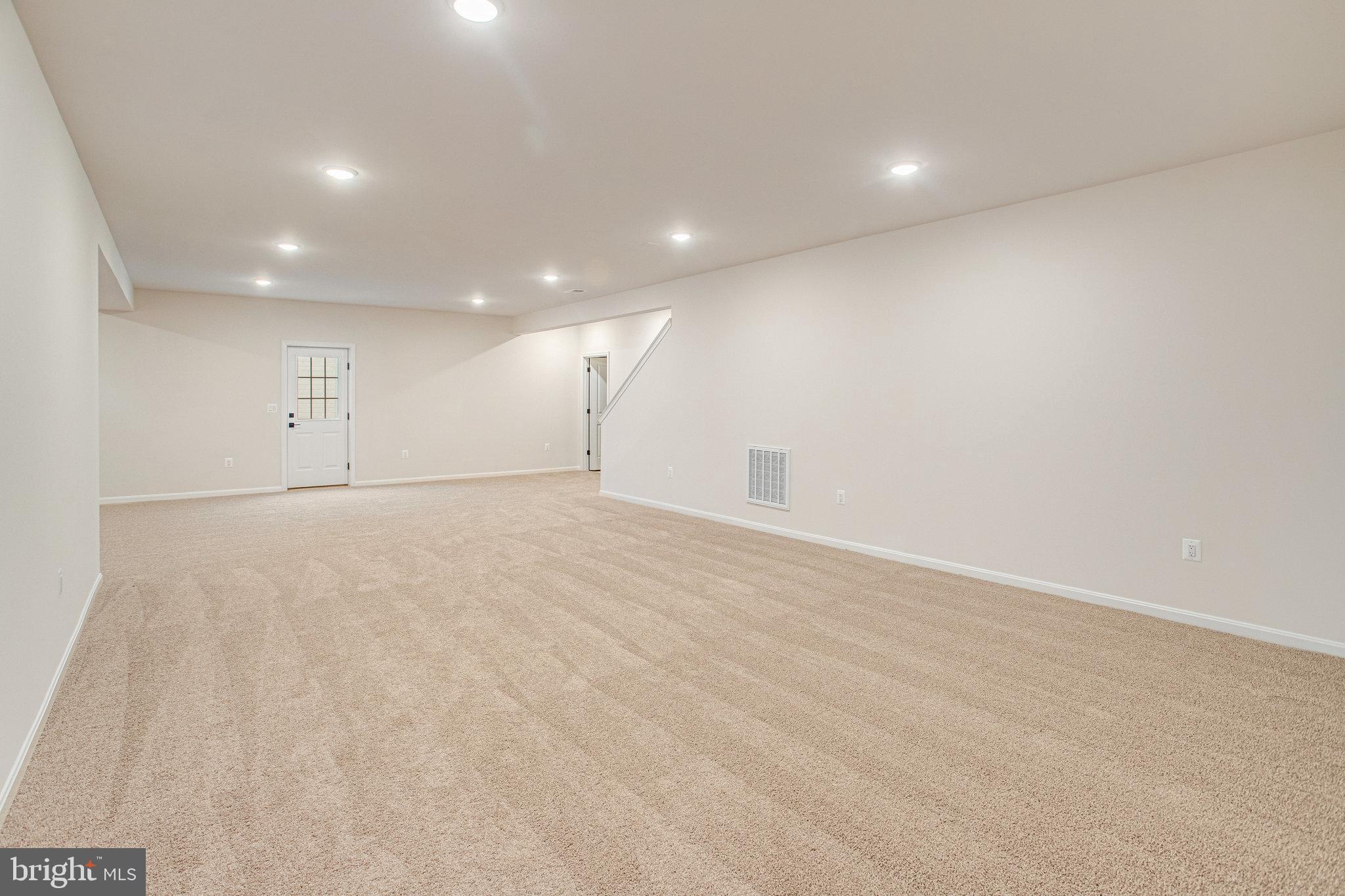 WHITE OAK - Residential