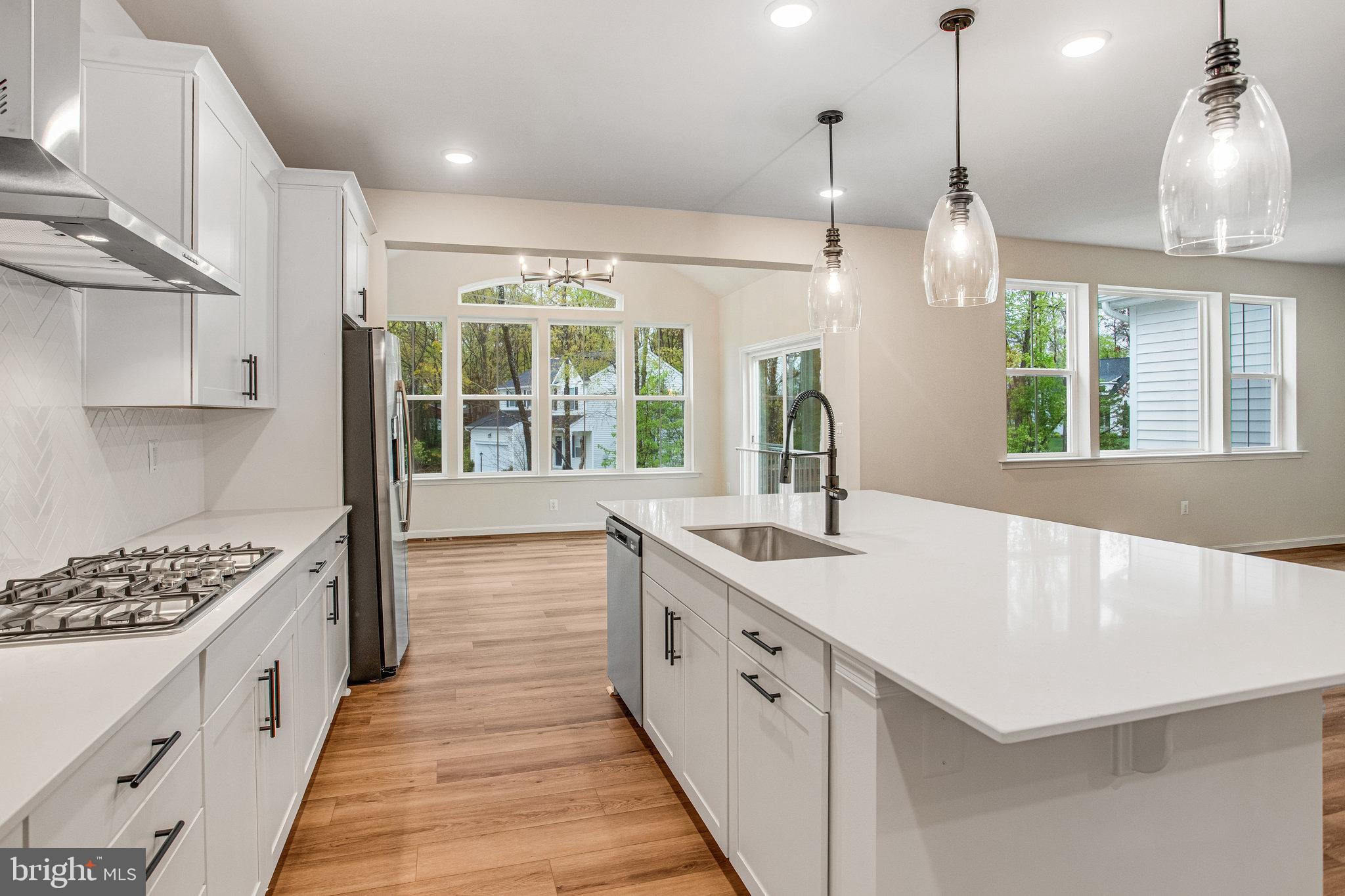 WHITE OAK - Residential