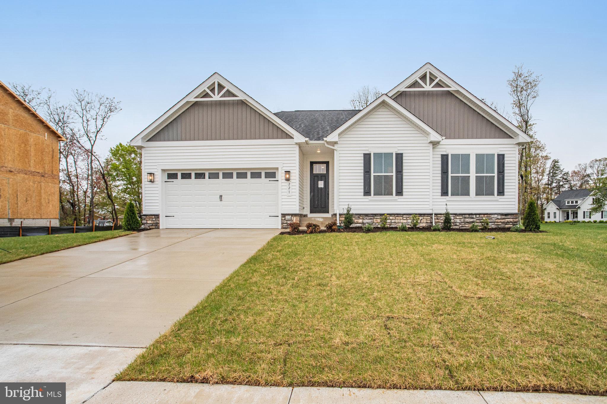 WHITE OAK - Residential