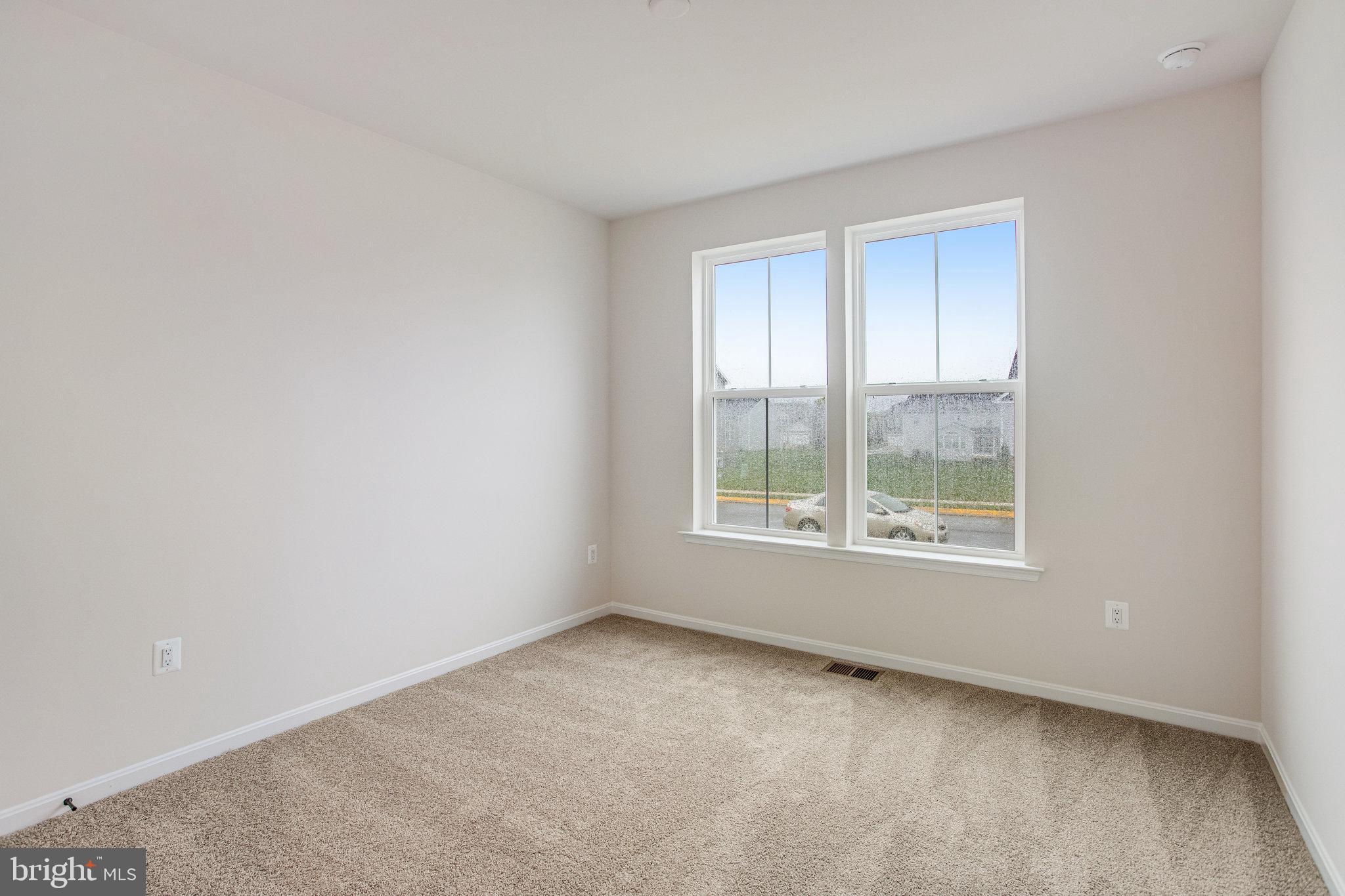 WHITE OAK - Residential