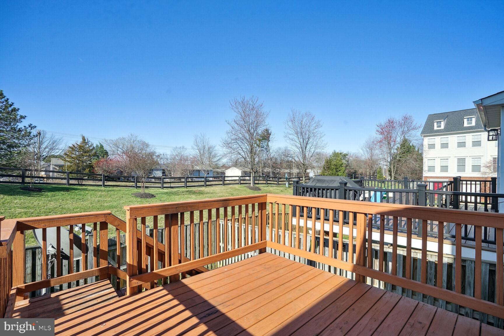 BLOOMS MILL - Residential Lease