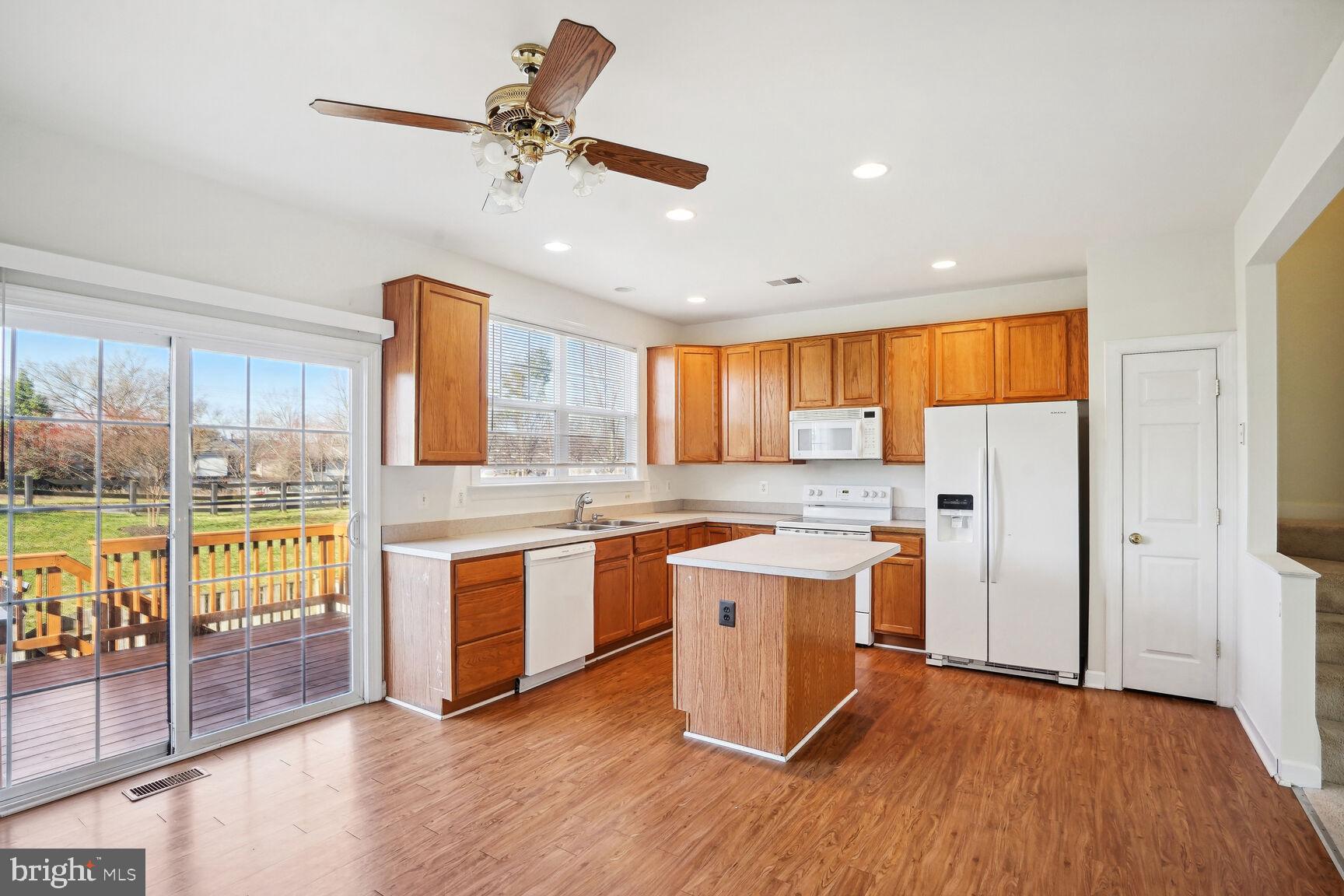 BLOOMS MILL - Residential Lease