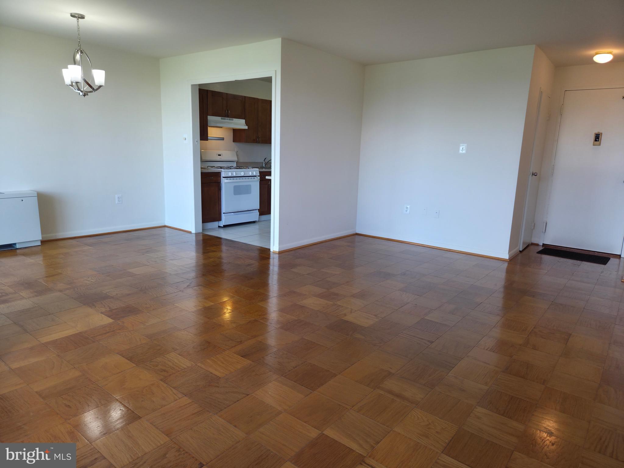 GROSVENOR PARK - Residential Lease