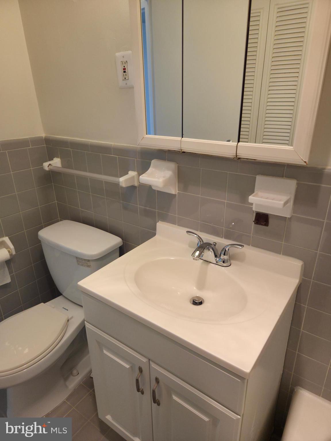 GROSVENOR PARK - Residential Lease