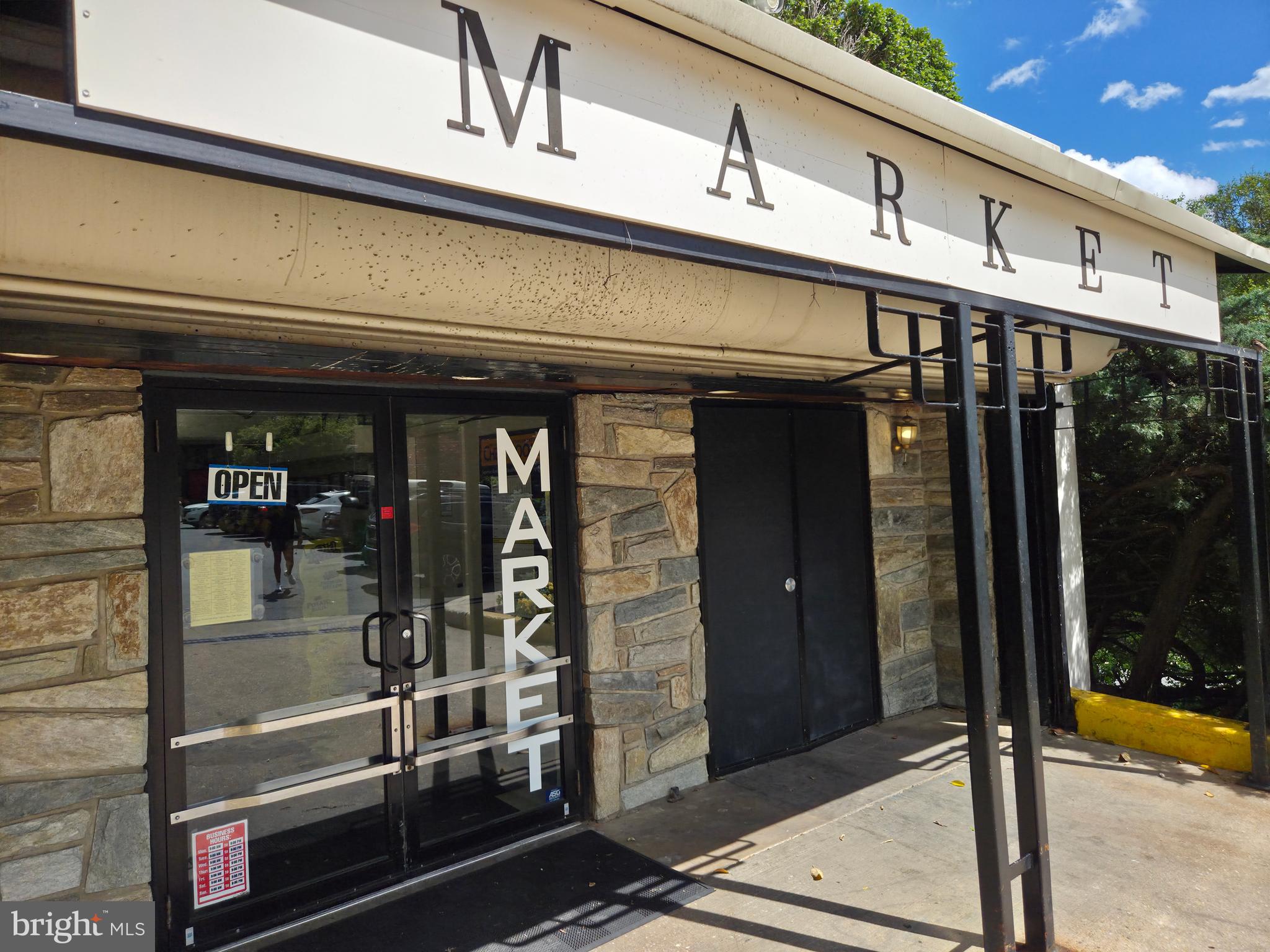 GROSVENOR PARK - Residential Lease