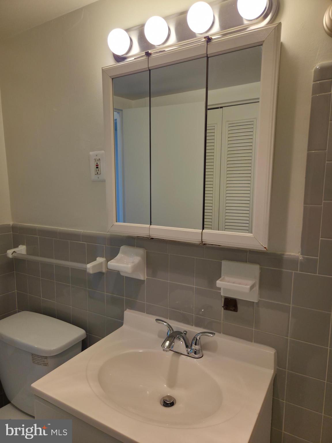 GROSVENOR PARK - Residential Lease