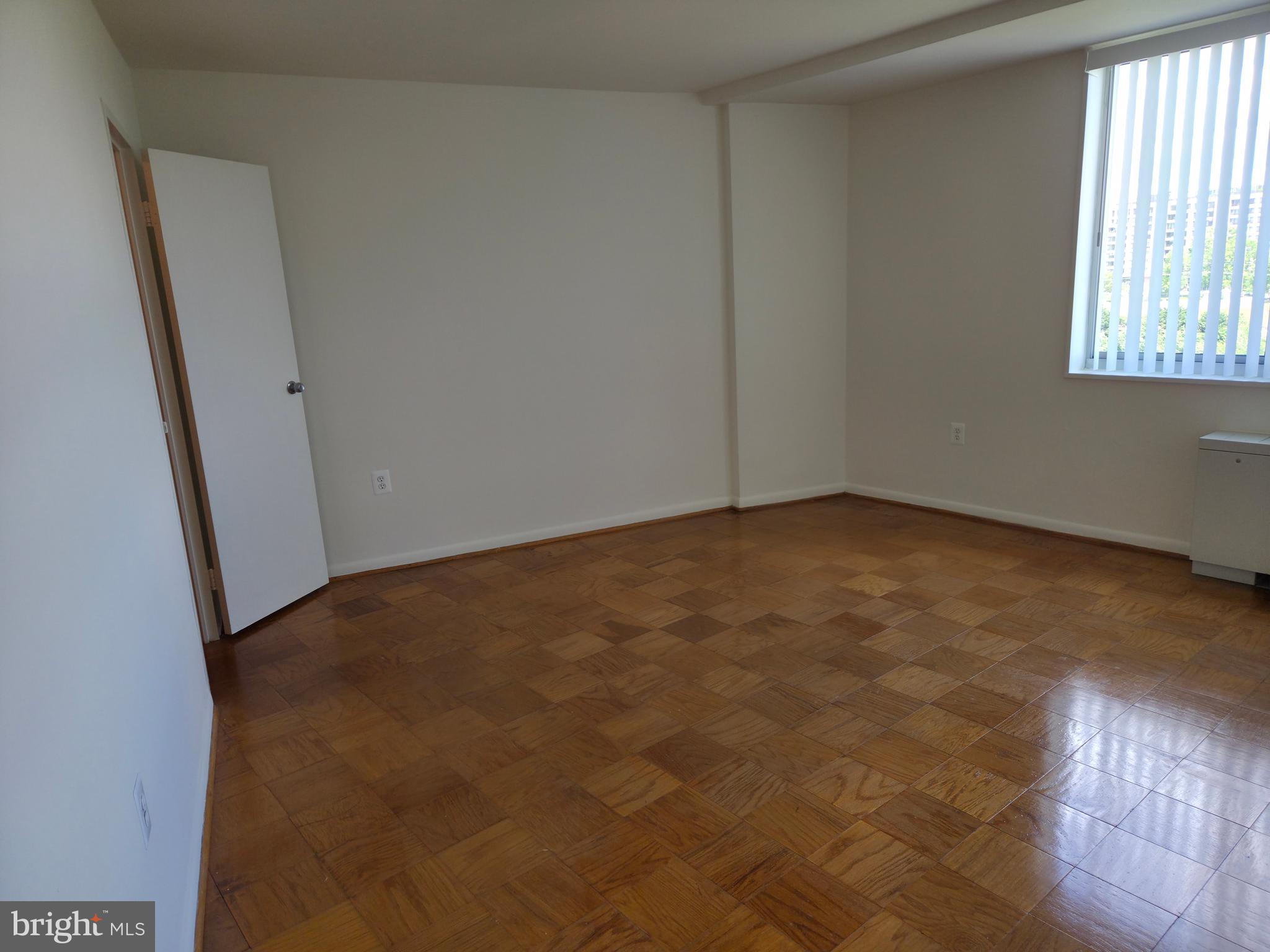 GROSVENOR PARK - Residential Lease