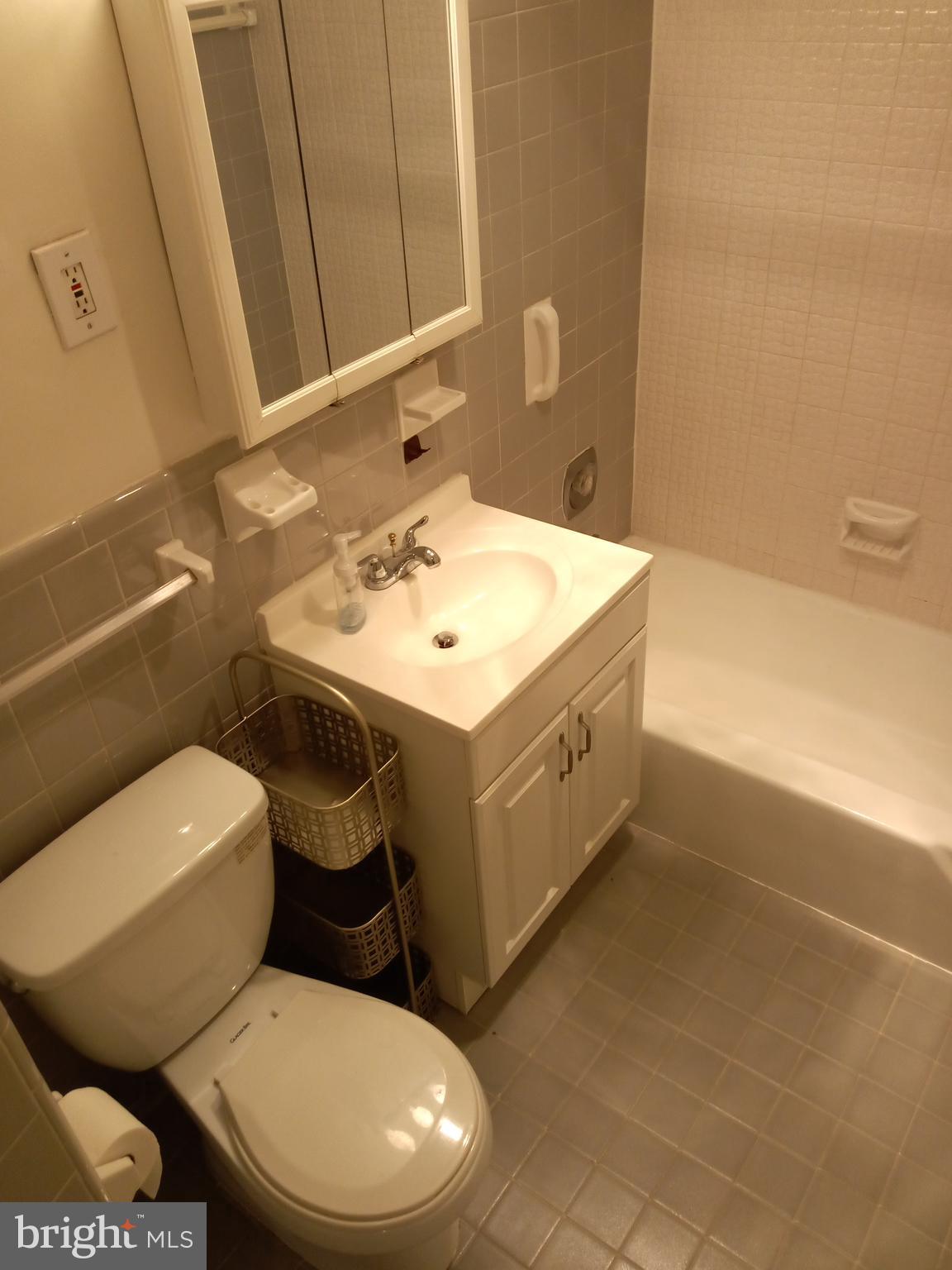 GROSVENOR PARK - Residential Lease